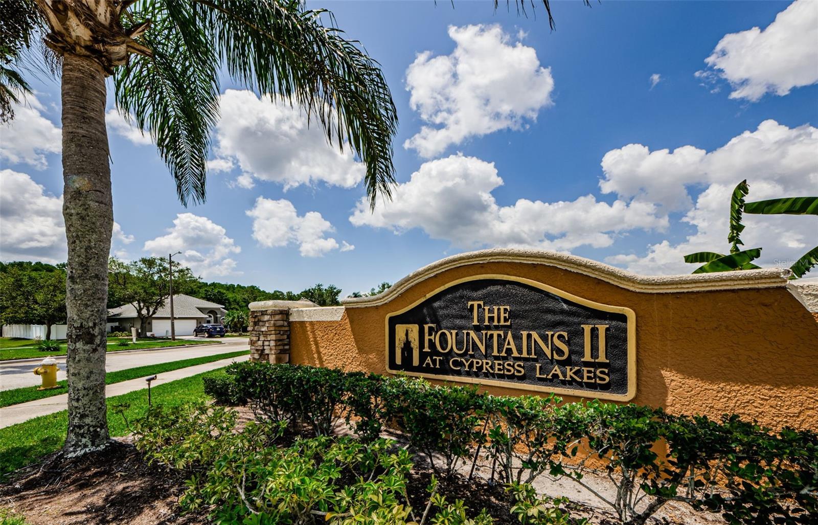 382 TAVERNIER CIR