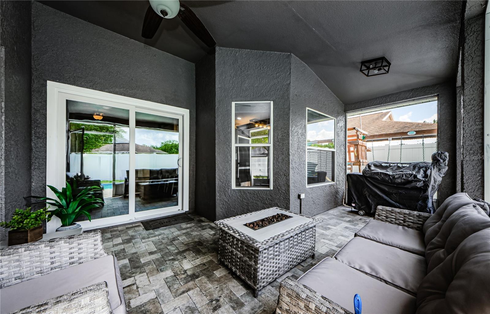 382 TAVERNIER CIR