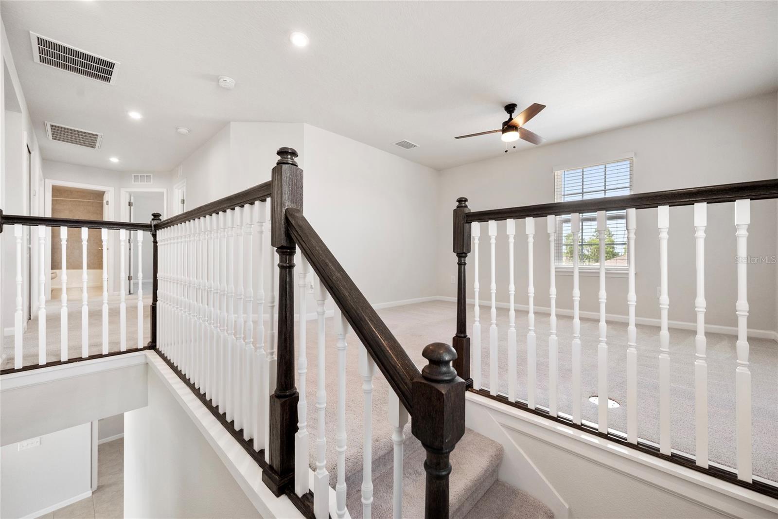 8595 PRAIRIE CREEK DR