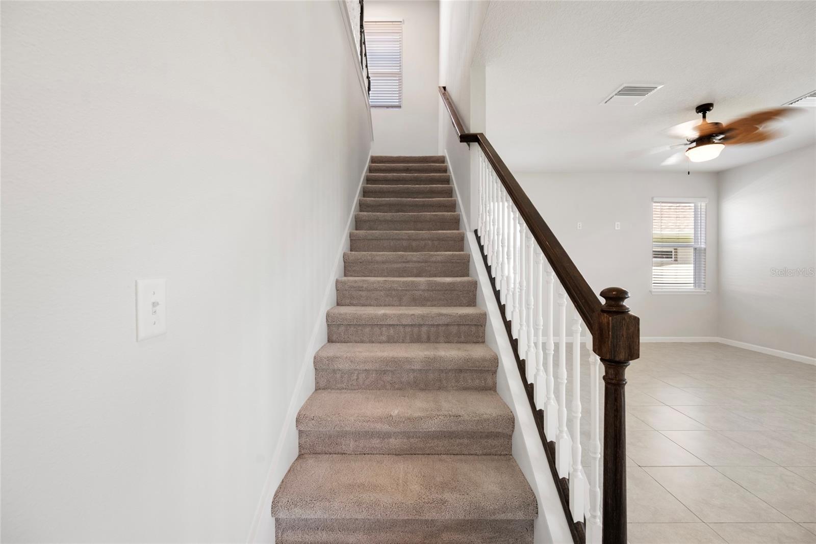 8595 PRAIRIE CREEK DR