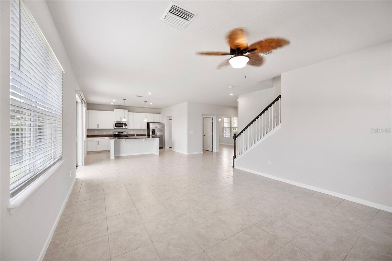 8595 PRAIRIE CREEK DR
