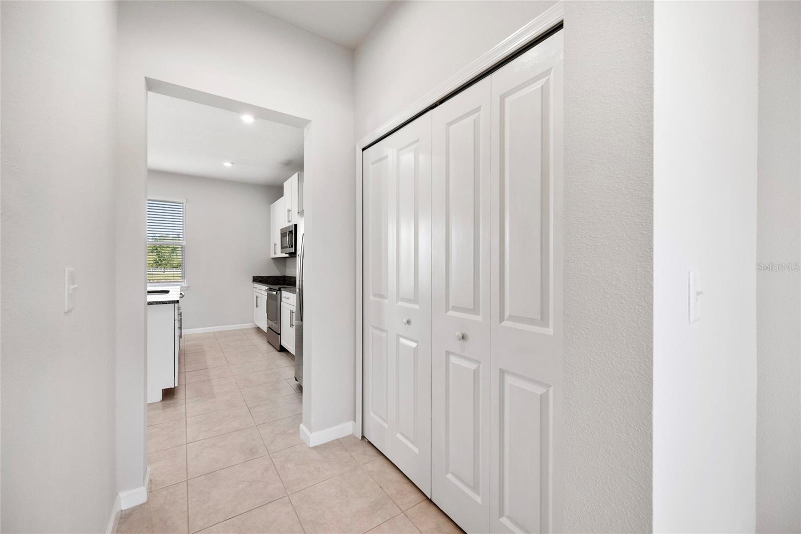 8595 PRAIRIE CREEK DR