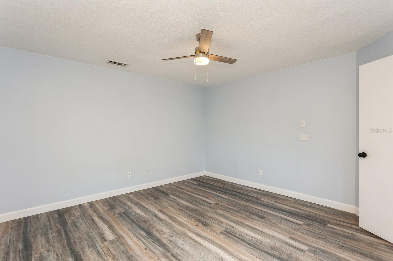 6262 142ND AVE N #607