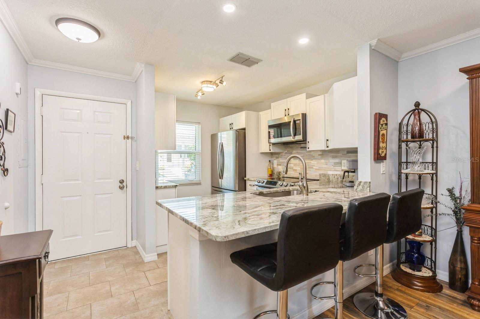 2460 NORTHSIDE DR #708