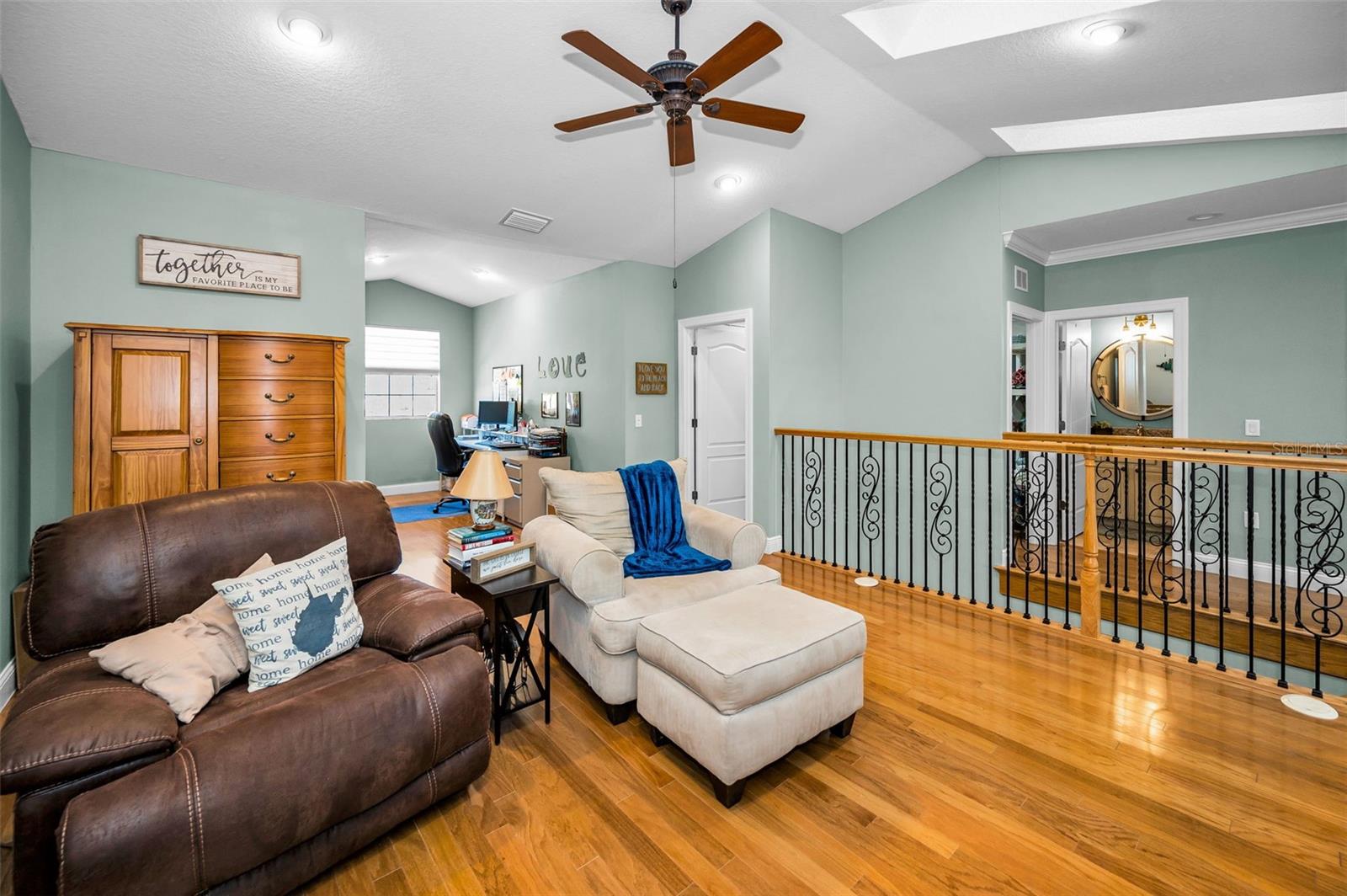 1904 PAW PAW PL