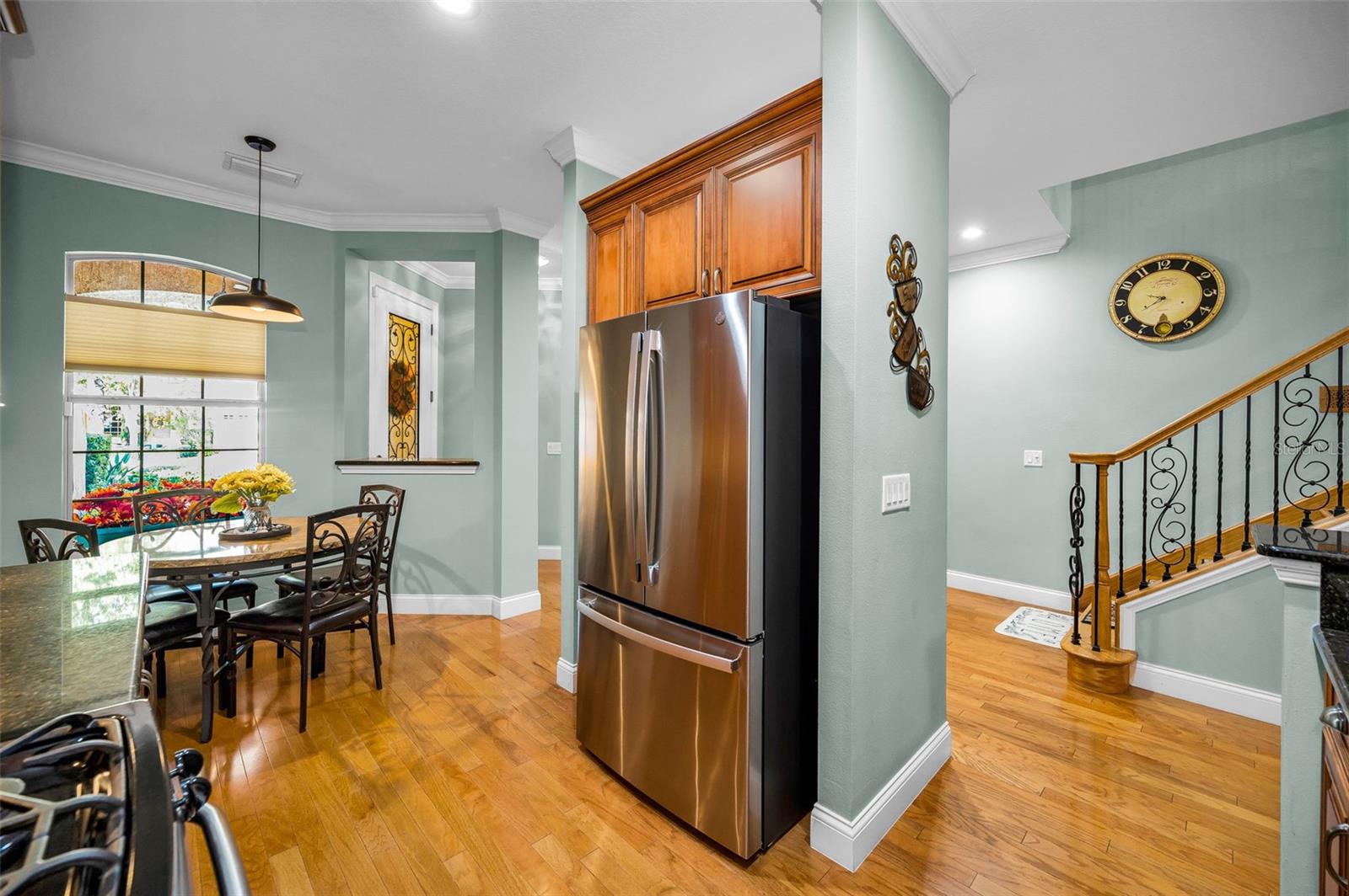 1904 PAW PAW PL