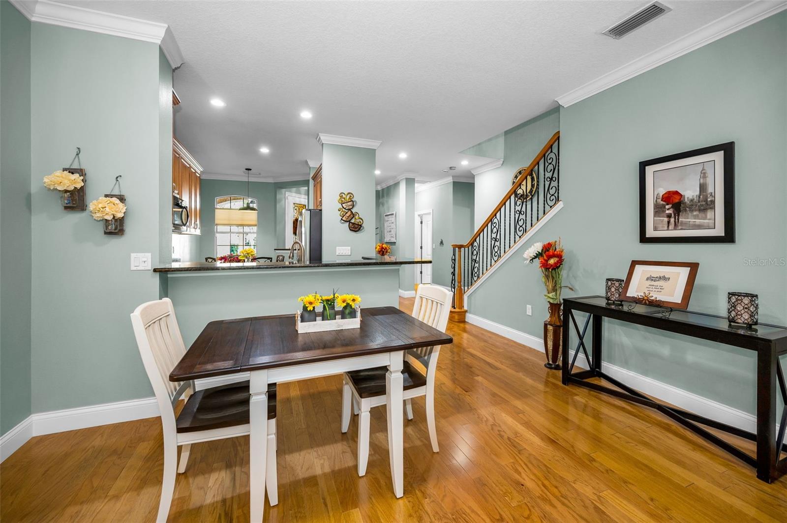 1904 PAW PAW PL