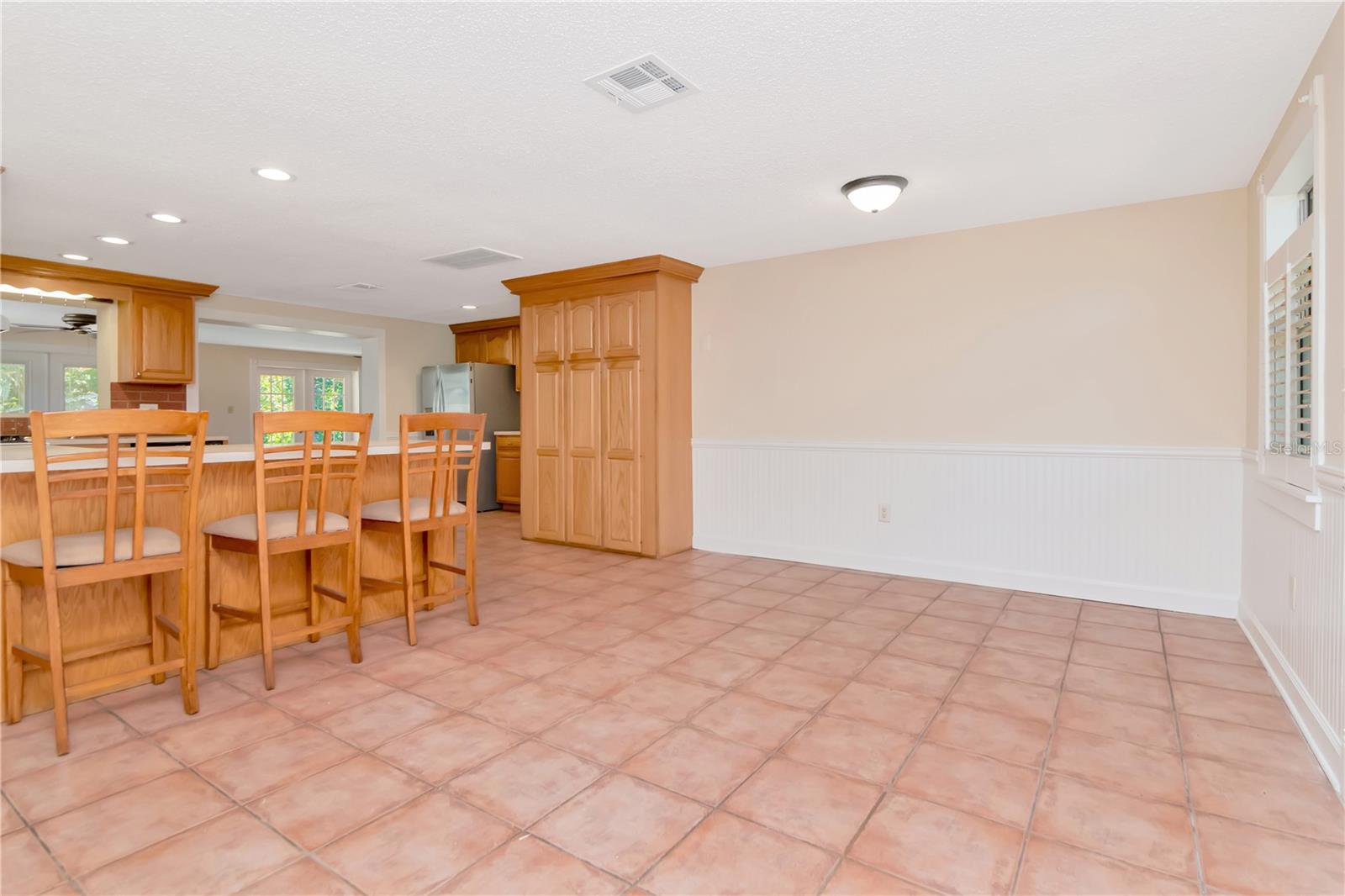 7124 CYPRESS KNOLL DR