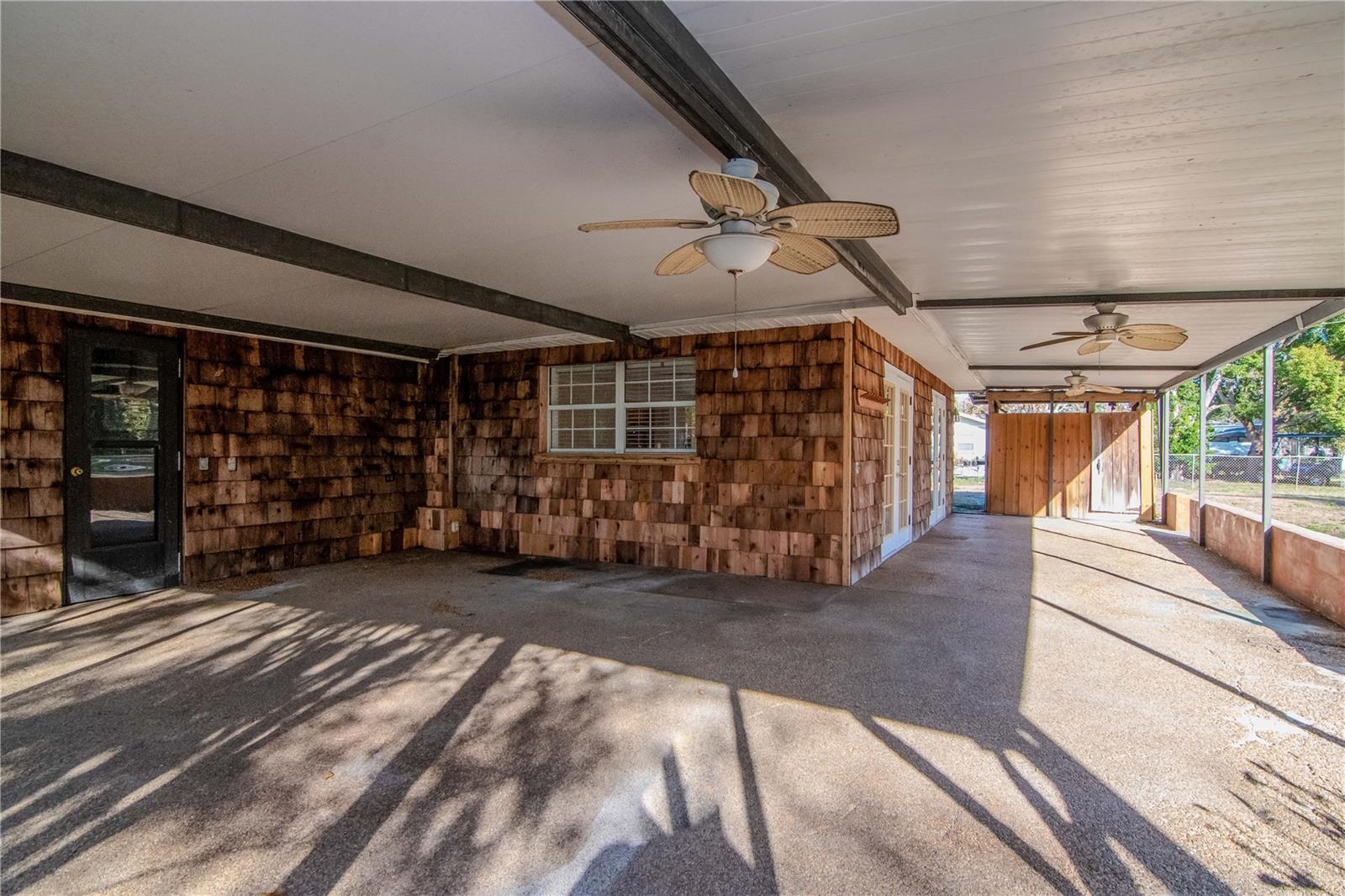 7124 CYPRESS KNOLL DR