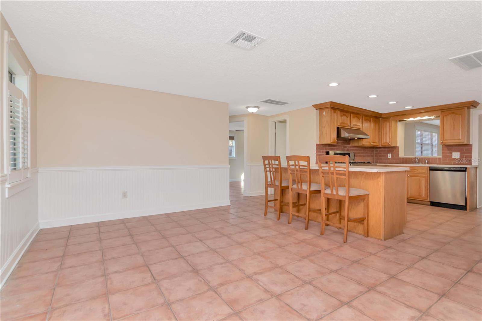 7124 CYPRESS KNOLL DR