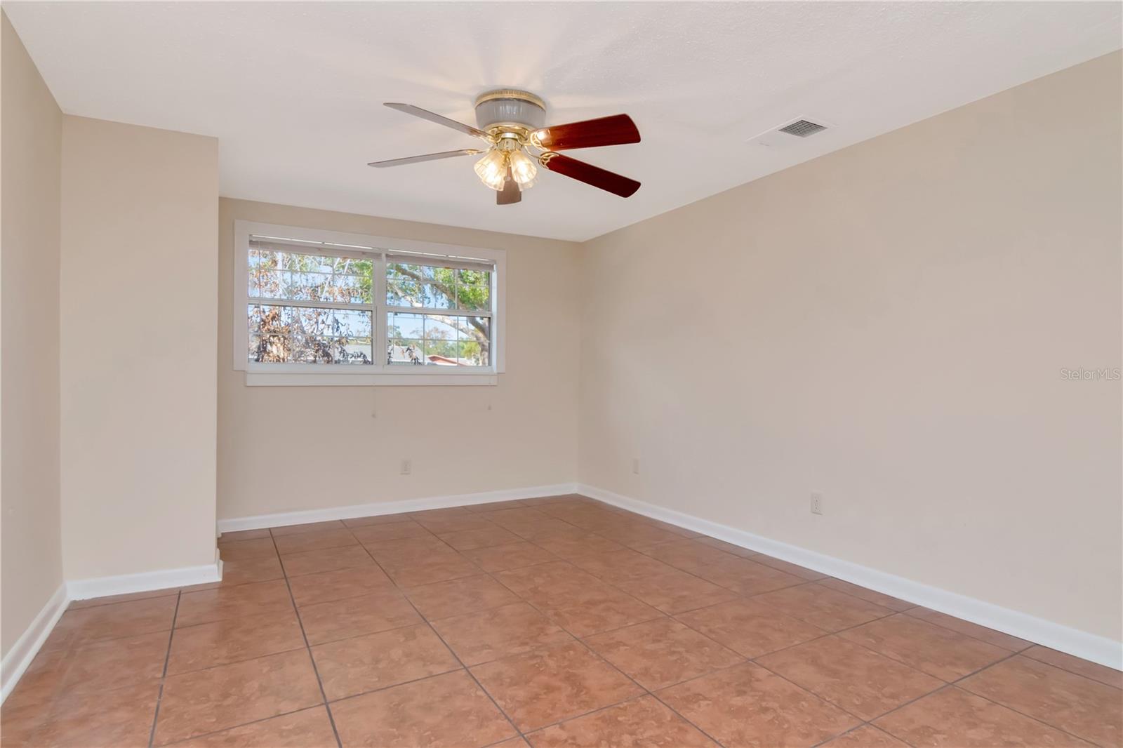 7124 CYPRESS KNOLL DR