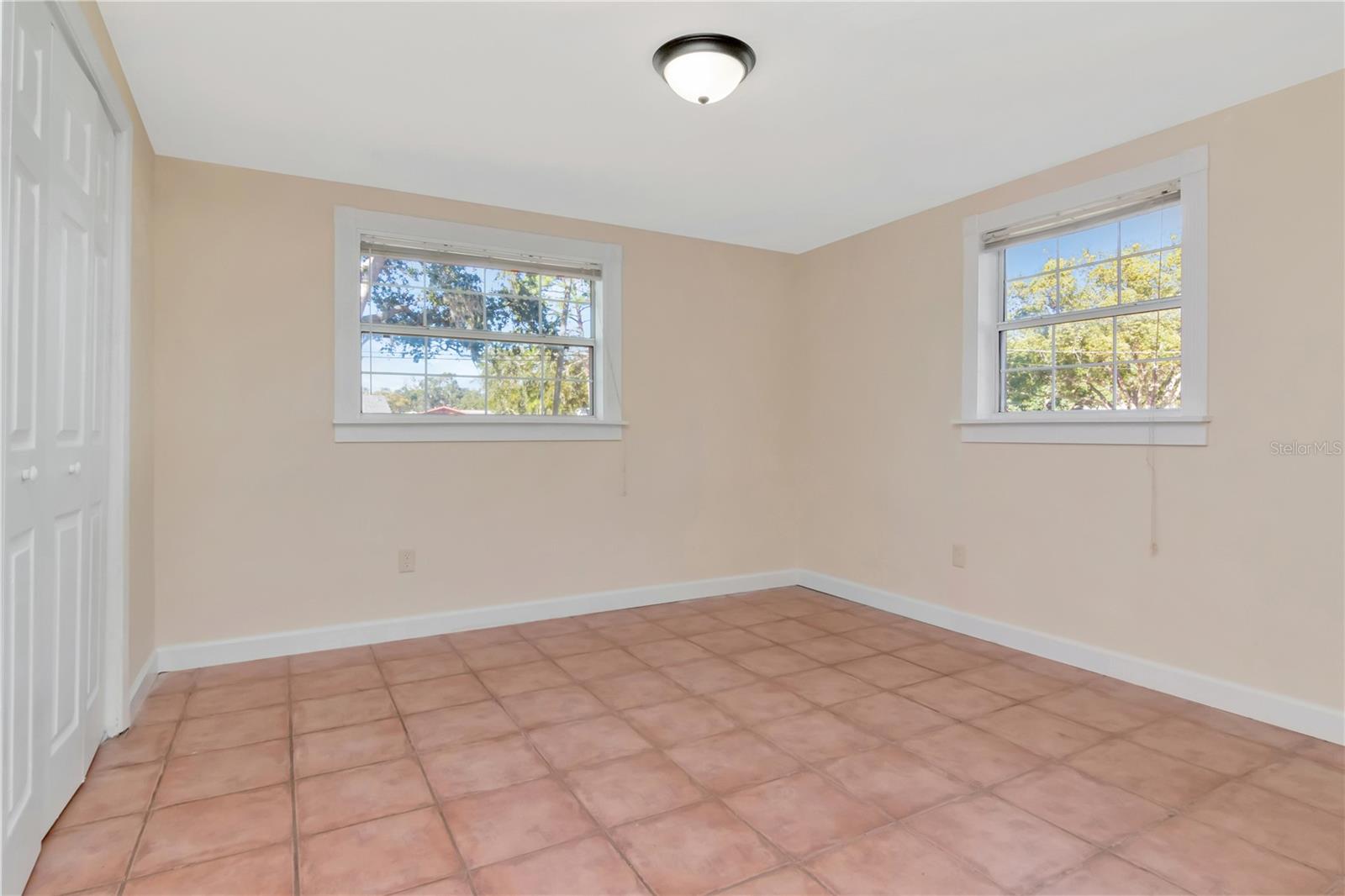 7124 CYPRESS KNOLL DR