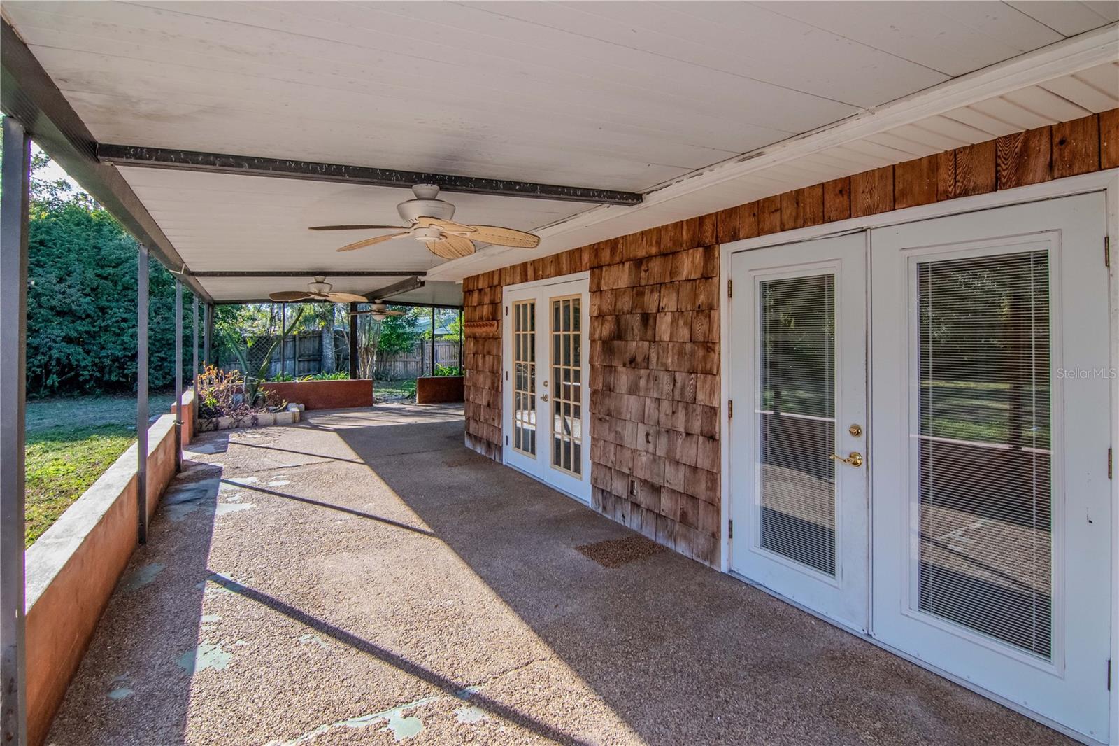 7124 CYPRESS KNOLL DR