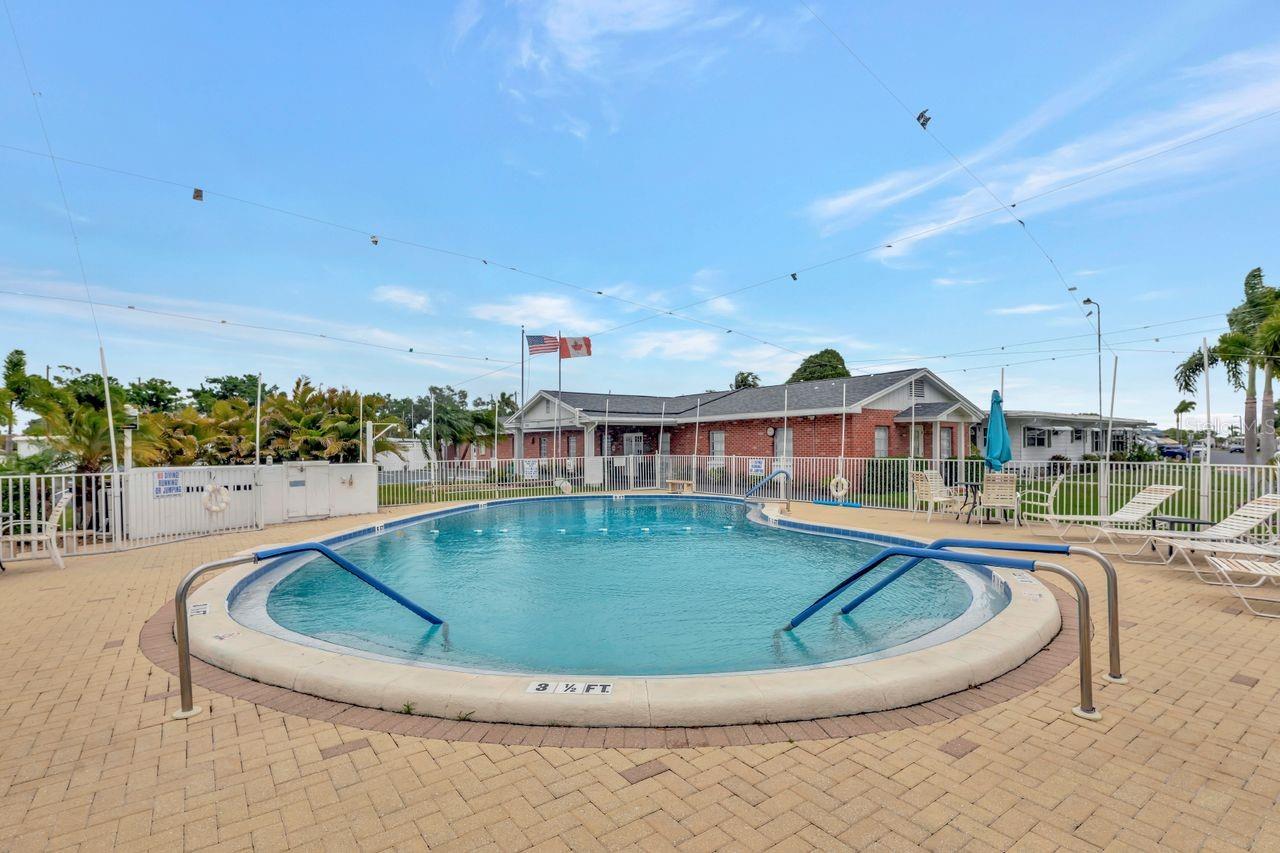 9900 ULMERTON RD #226