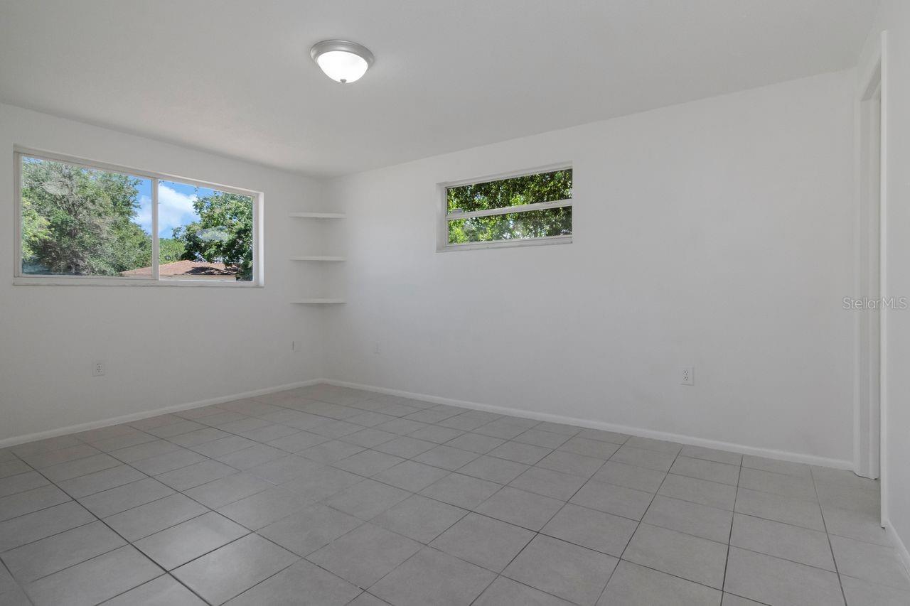 7908 RUSTY OAK DR