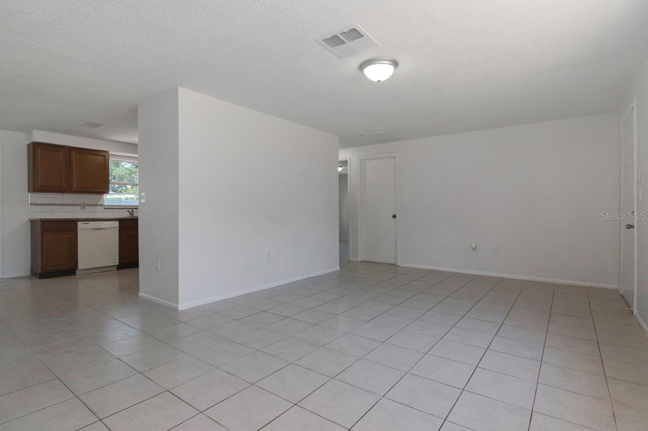 7908 RUSTY OAK DR