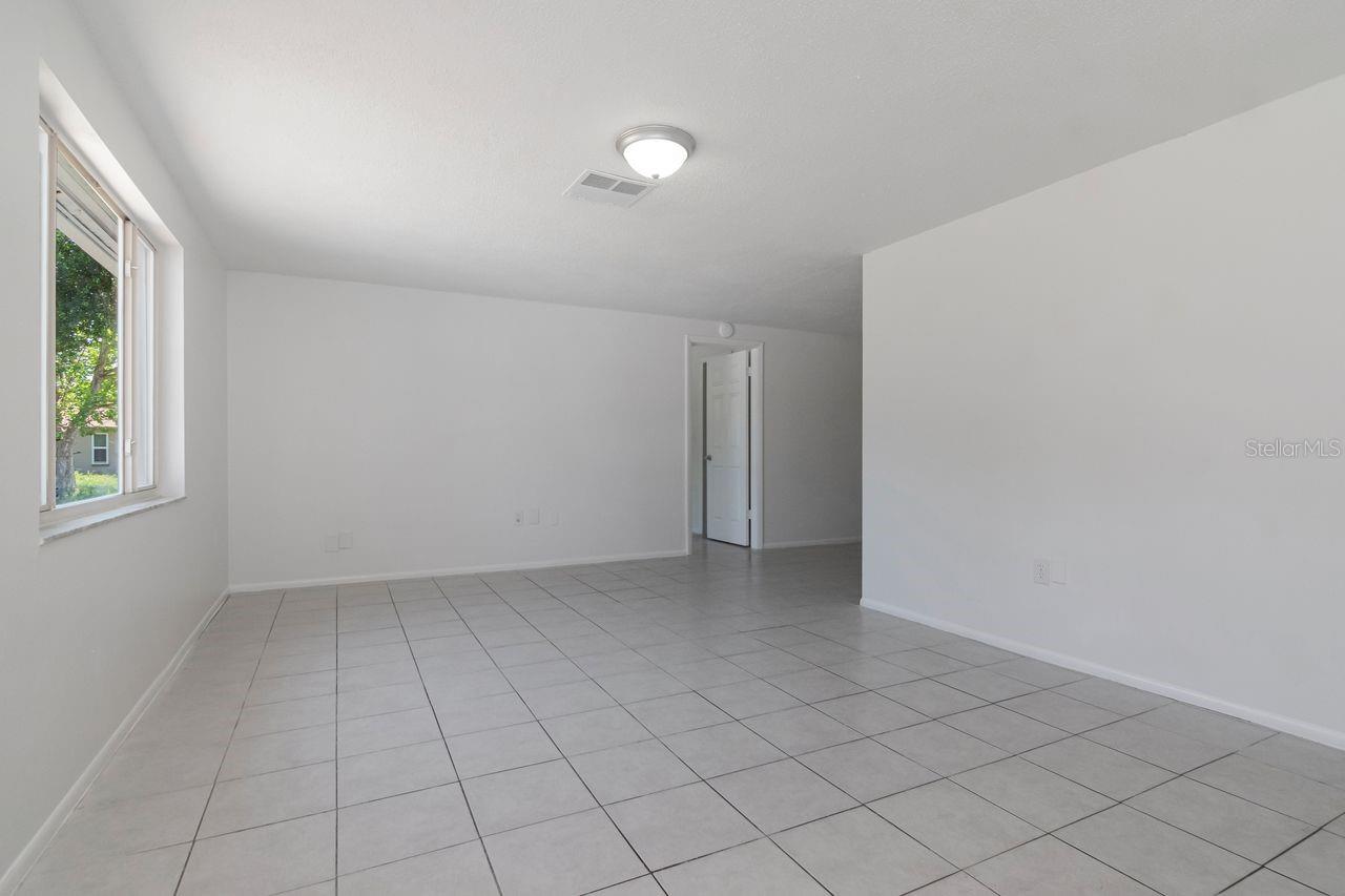 7908 RUSTY OAK DR