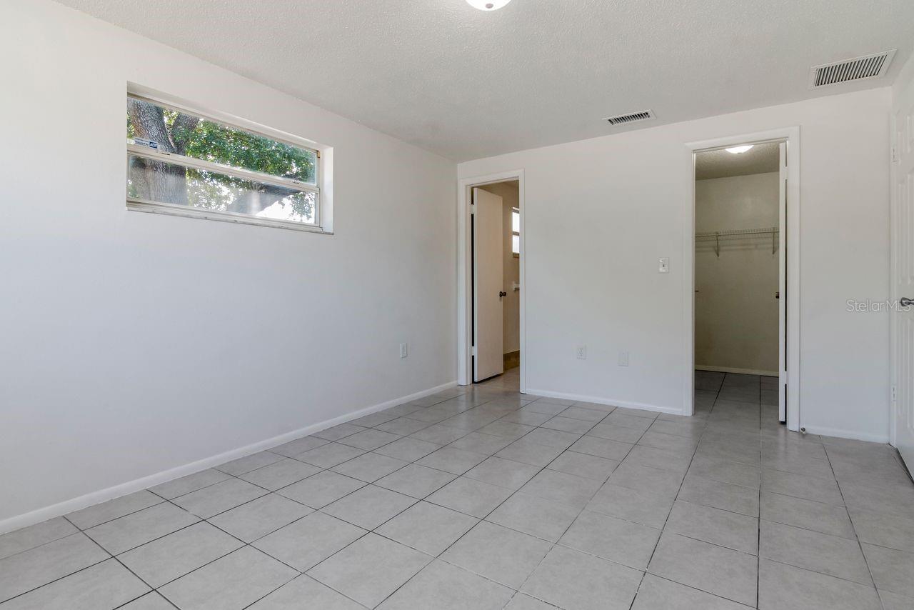 7908 RUSTY OAK DR