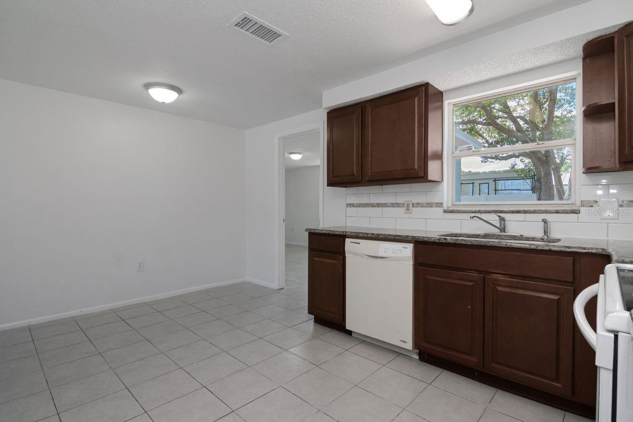 7908 RUSTY OAK DR