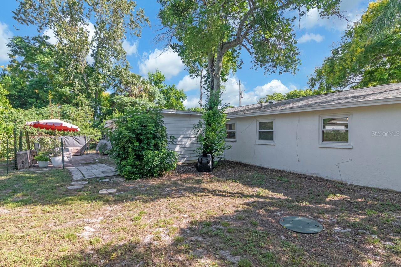 11005 HARDING DR