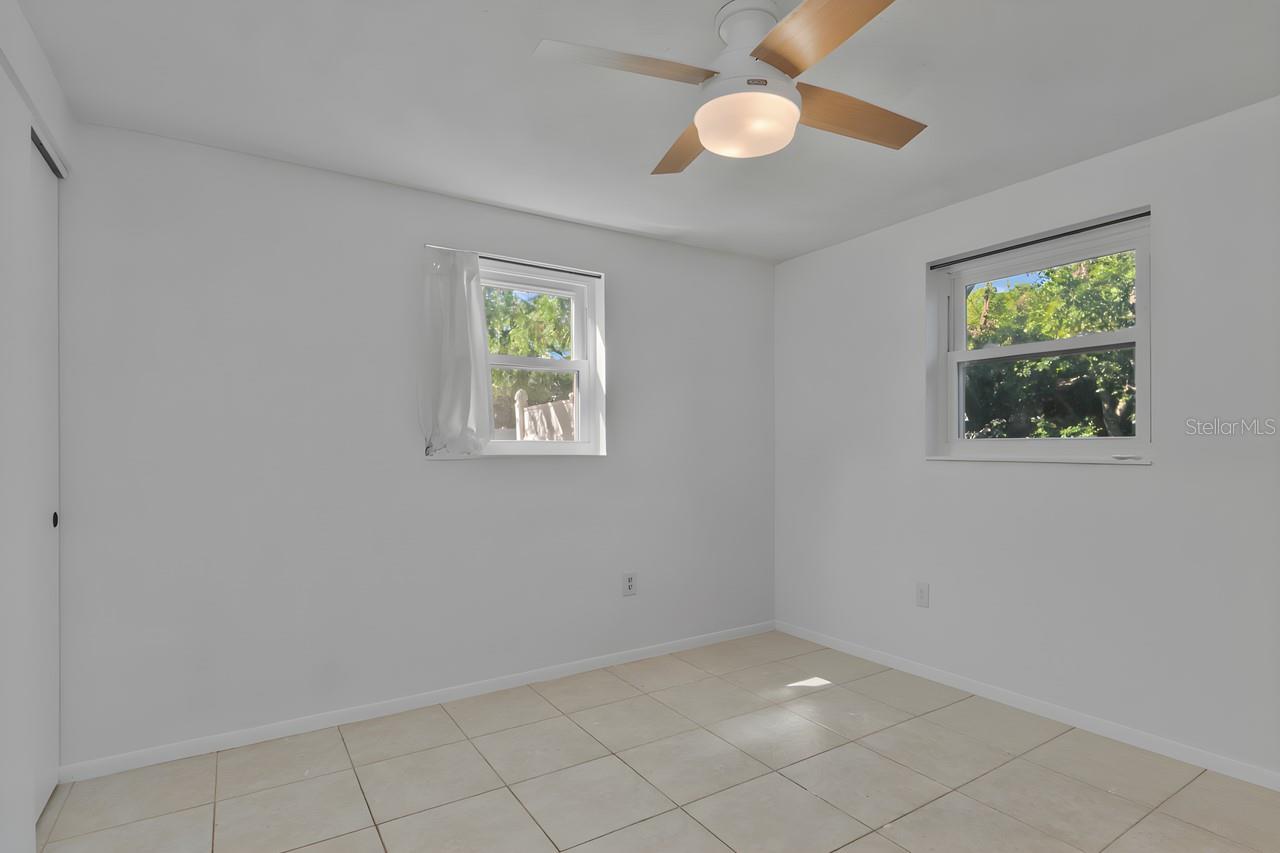 11005 HARDING DR