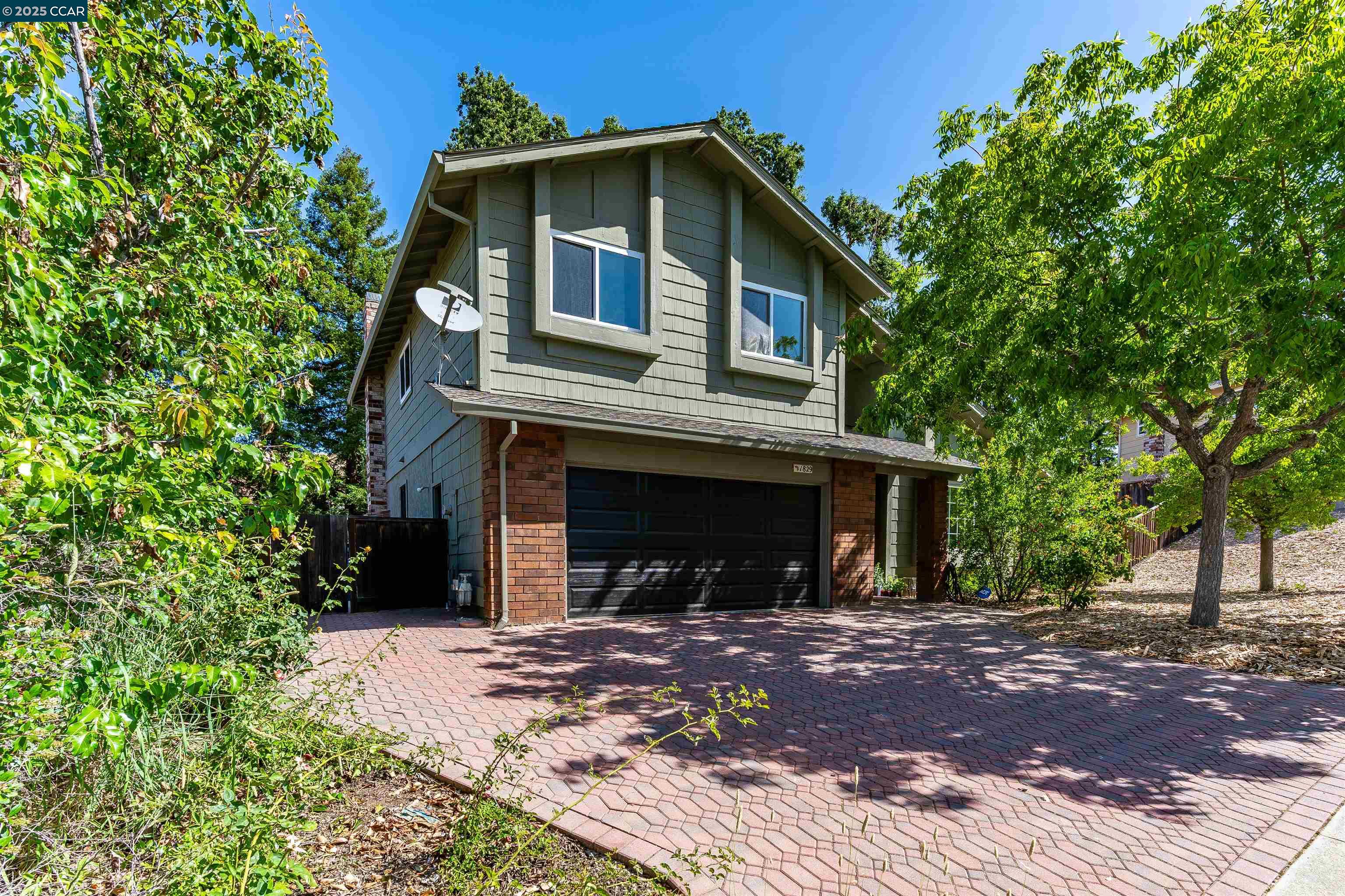 1829 Yolanda Cir