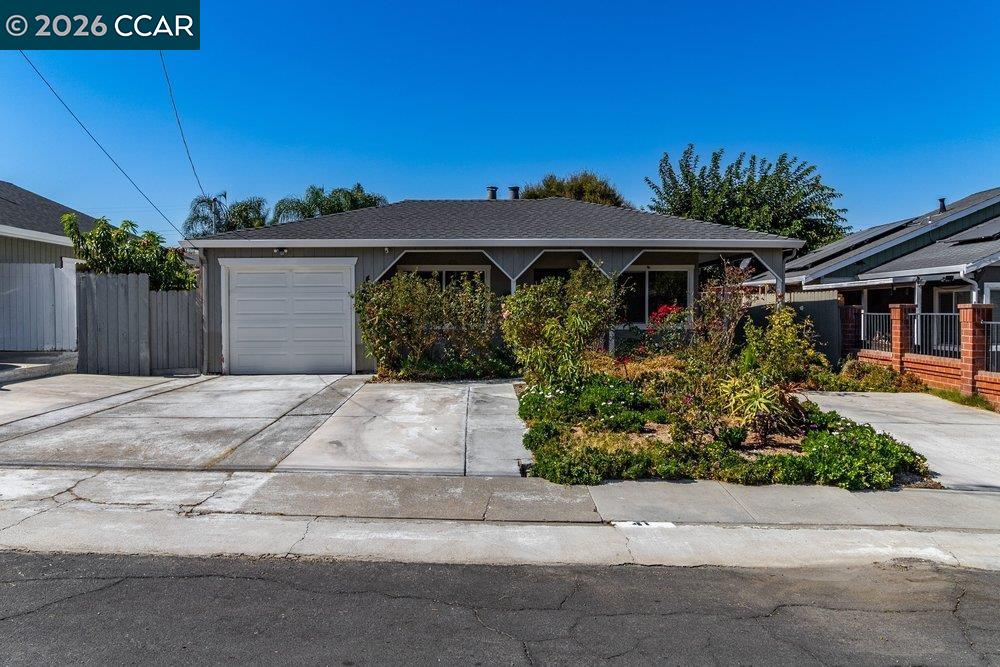 41 Canal Dr