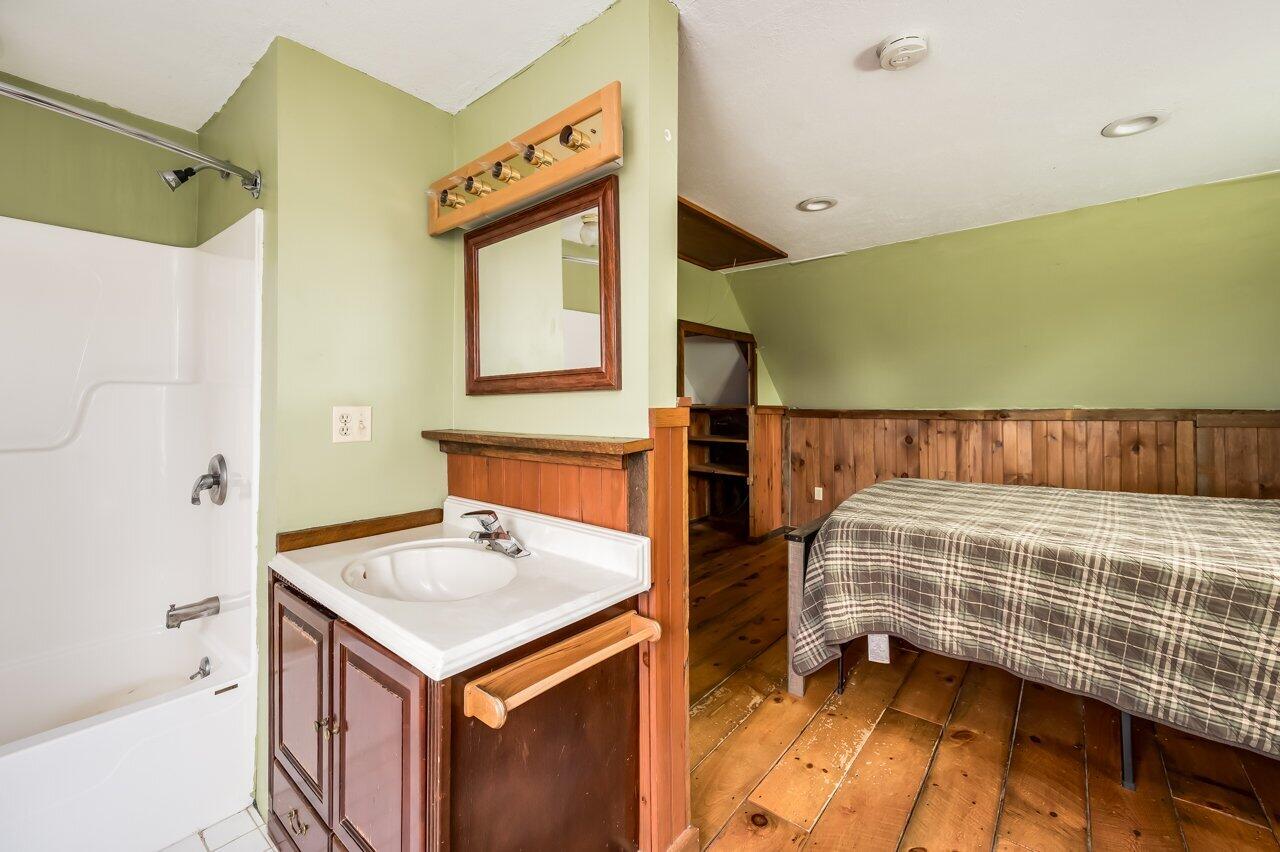 1051 Gore Road