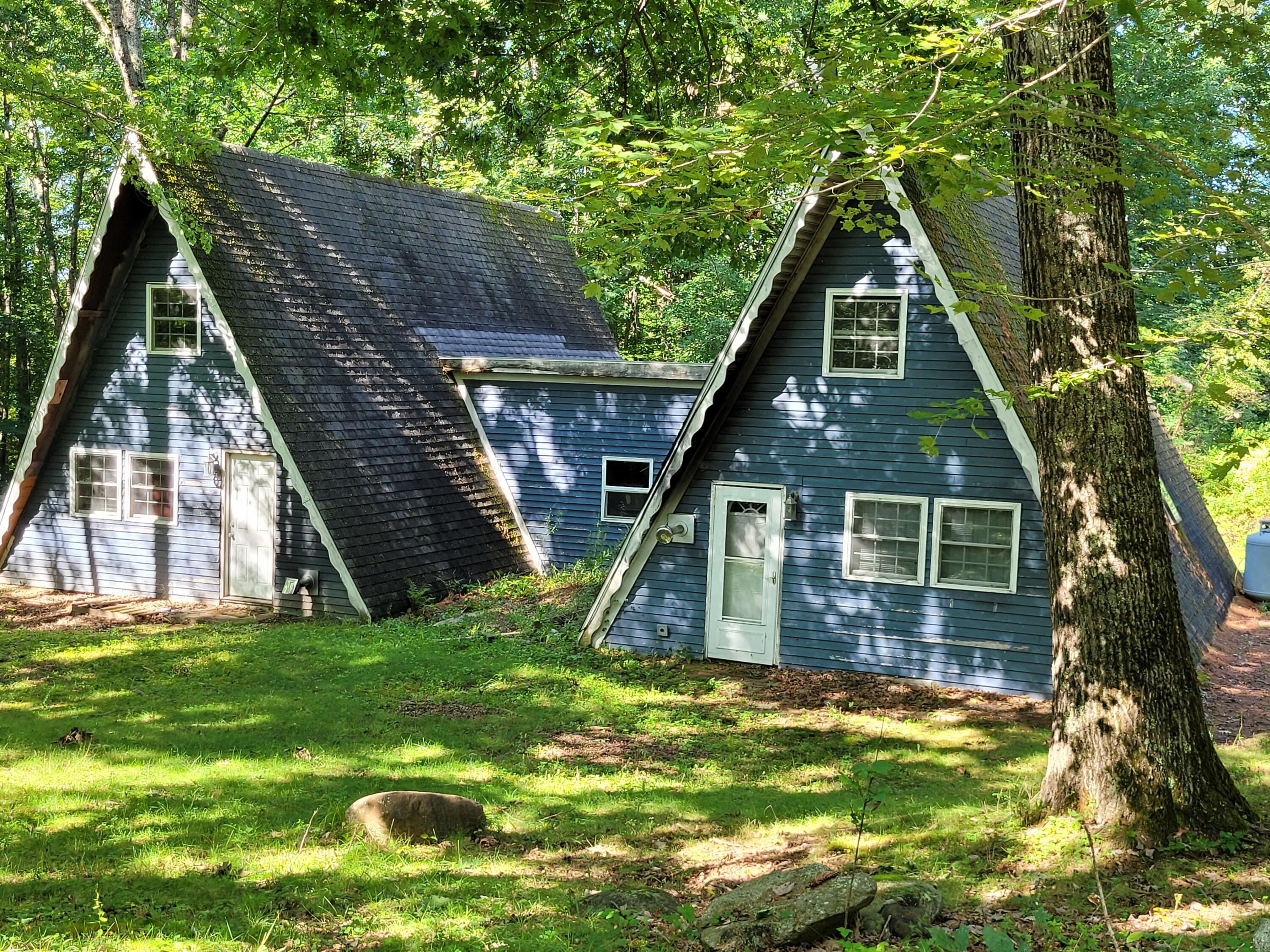 8 Old Town Farm Road