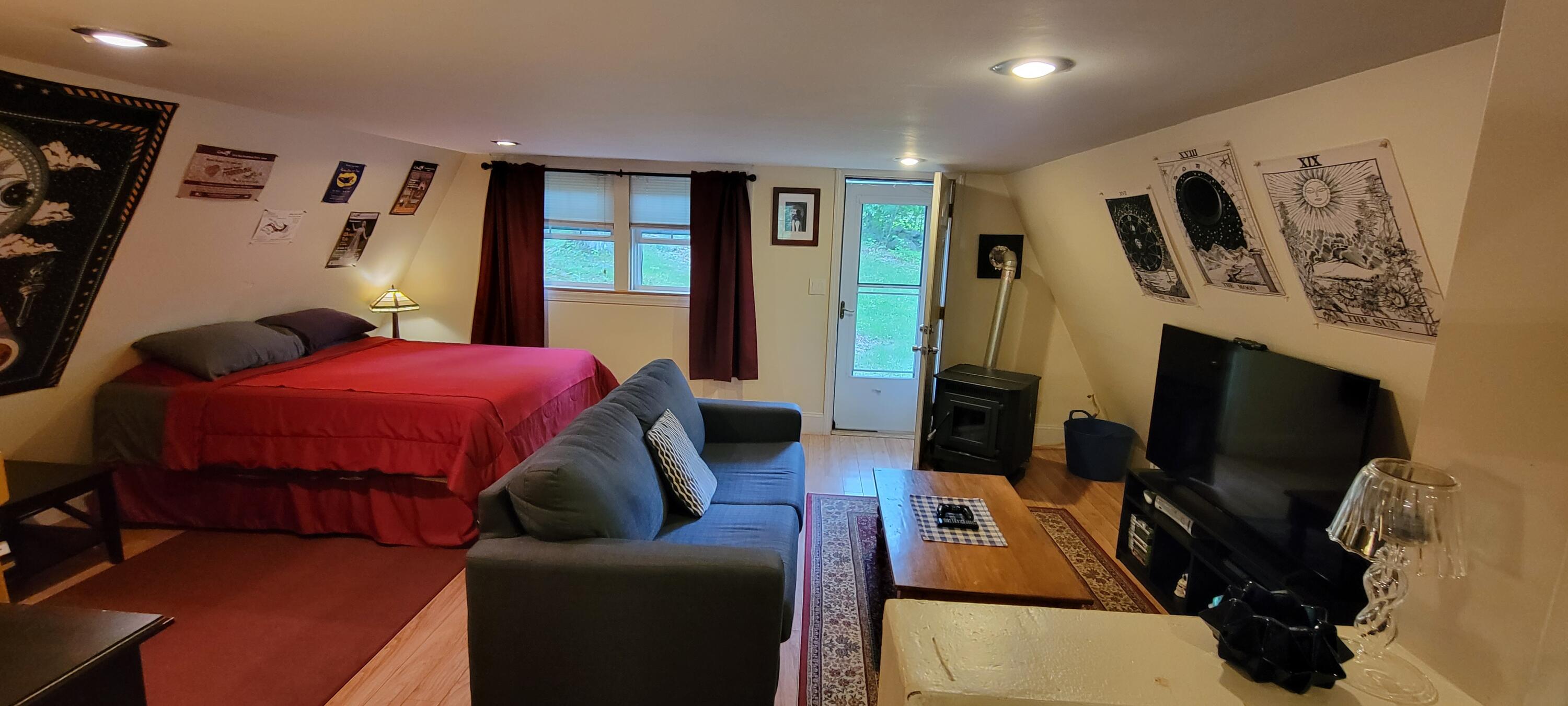 8 Old Town Farm Road