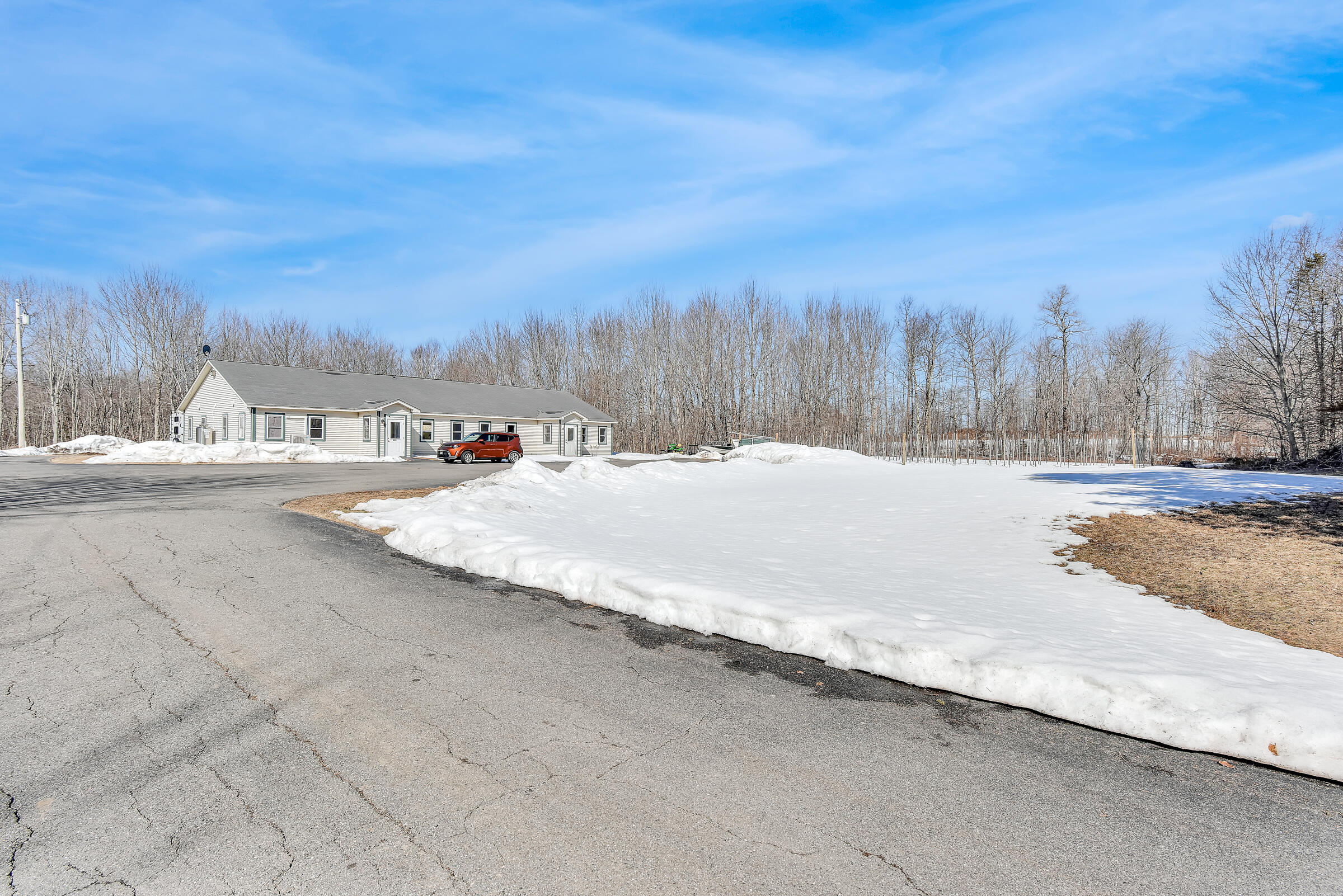 402/404 Moosehead Trail Highway