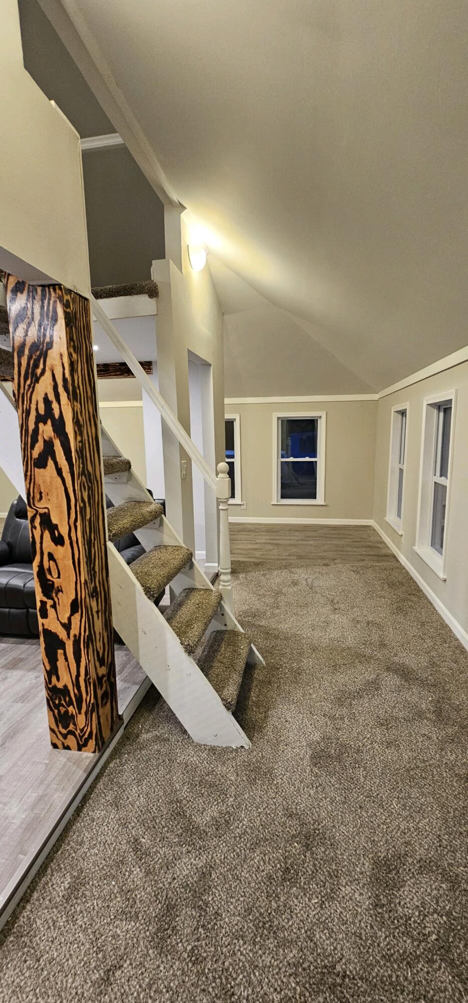 2588 Bennoch Road