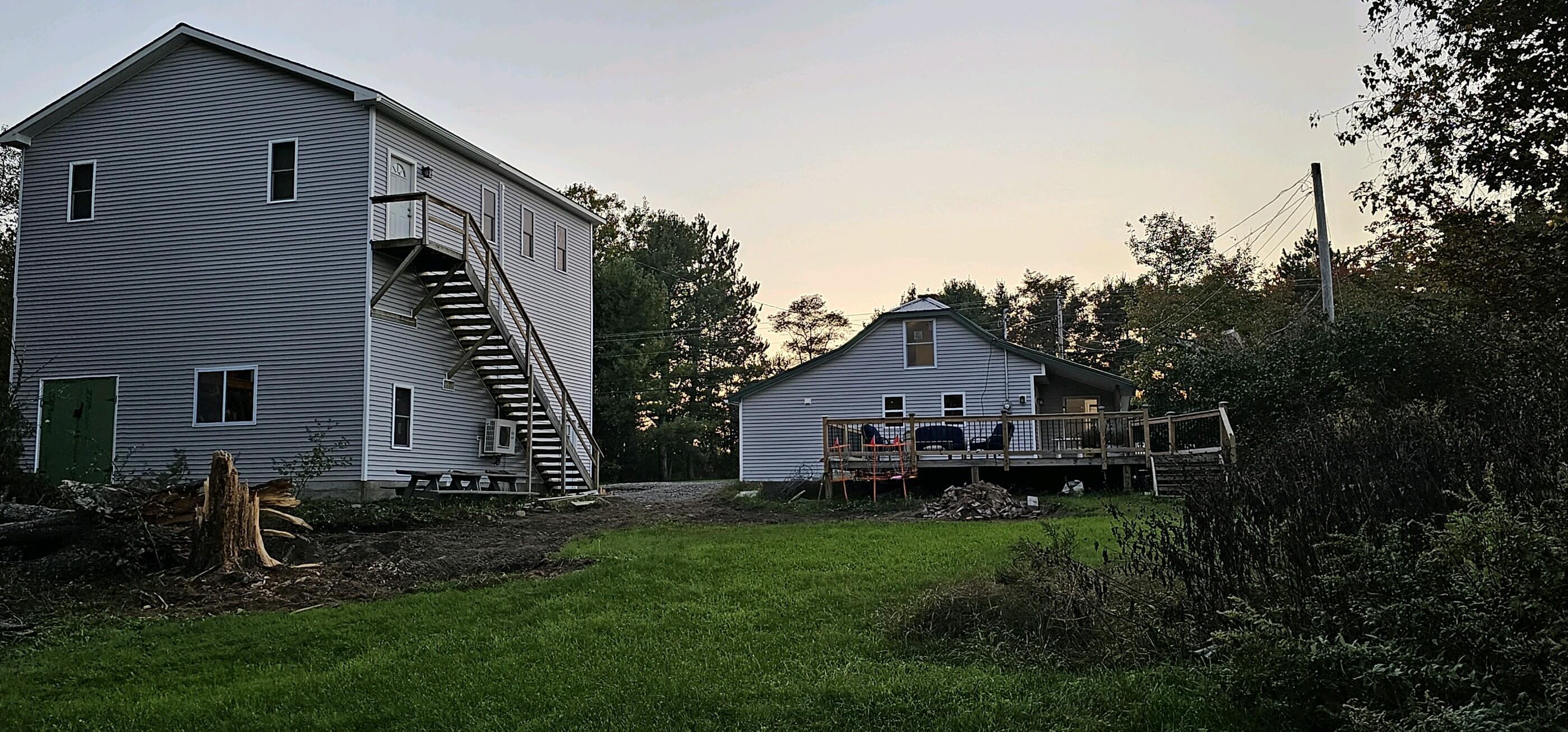 2588 Bennoch Road
