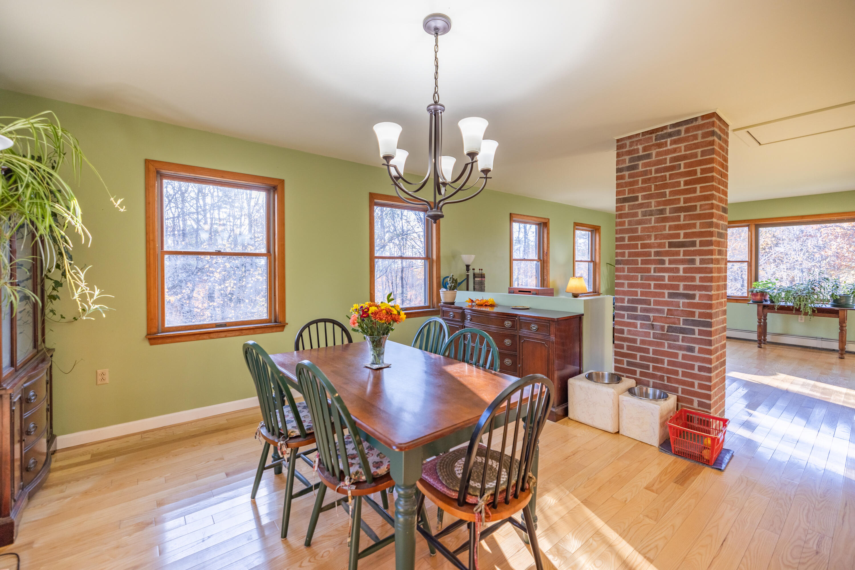 417 Quaker Ridge Road