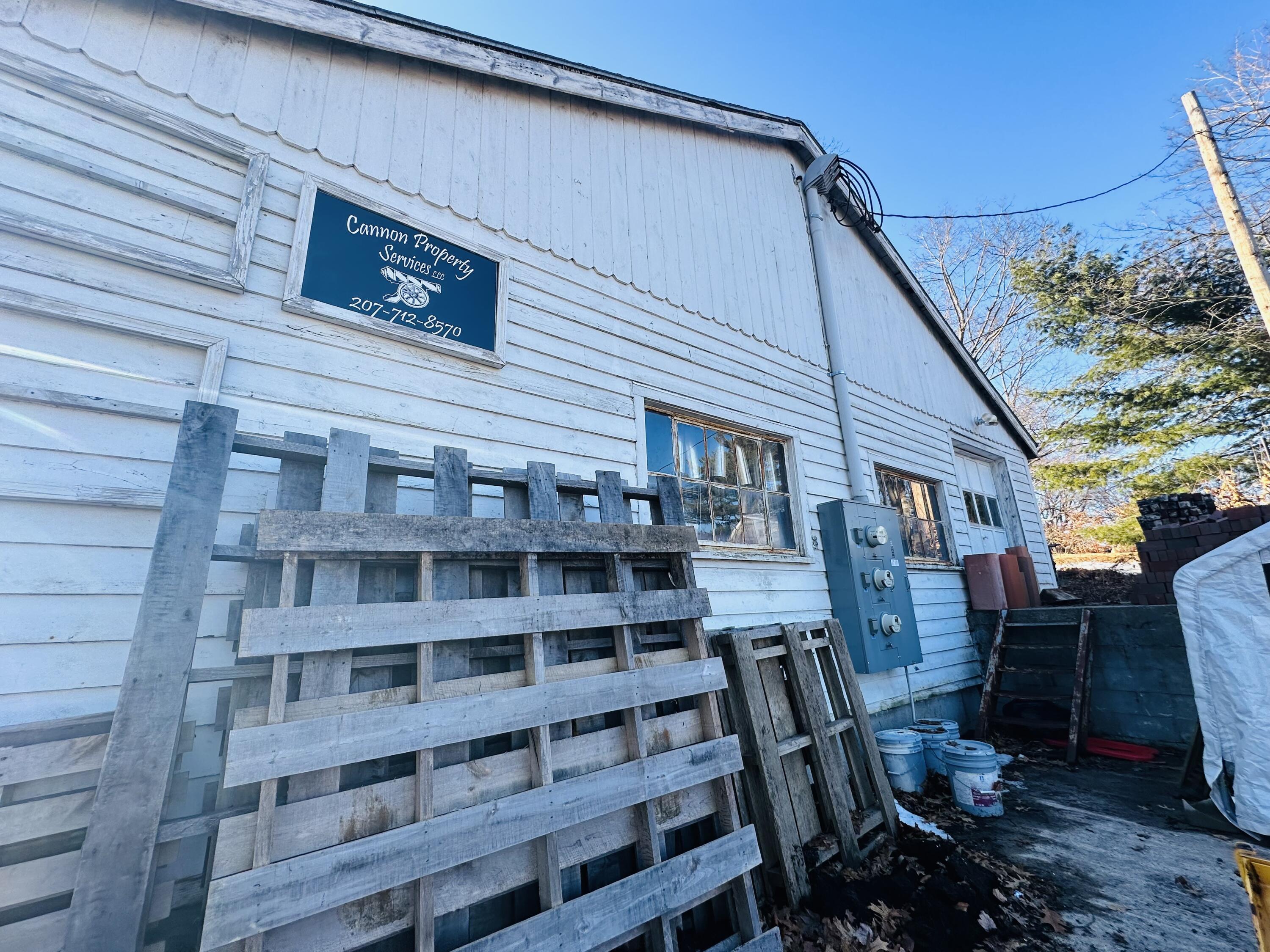 321 Lincoln Street
