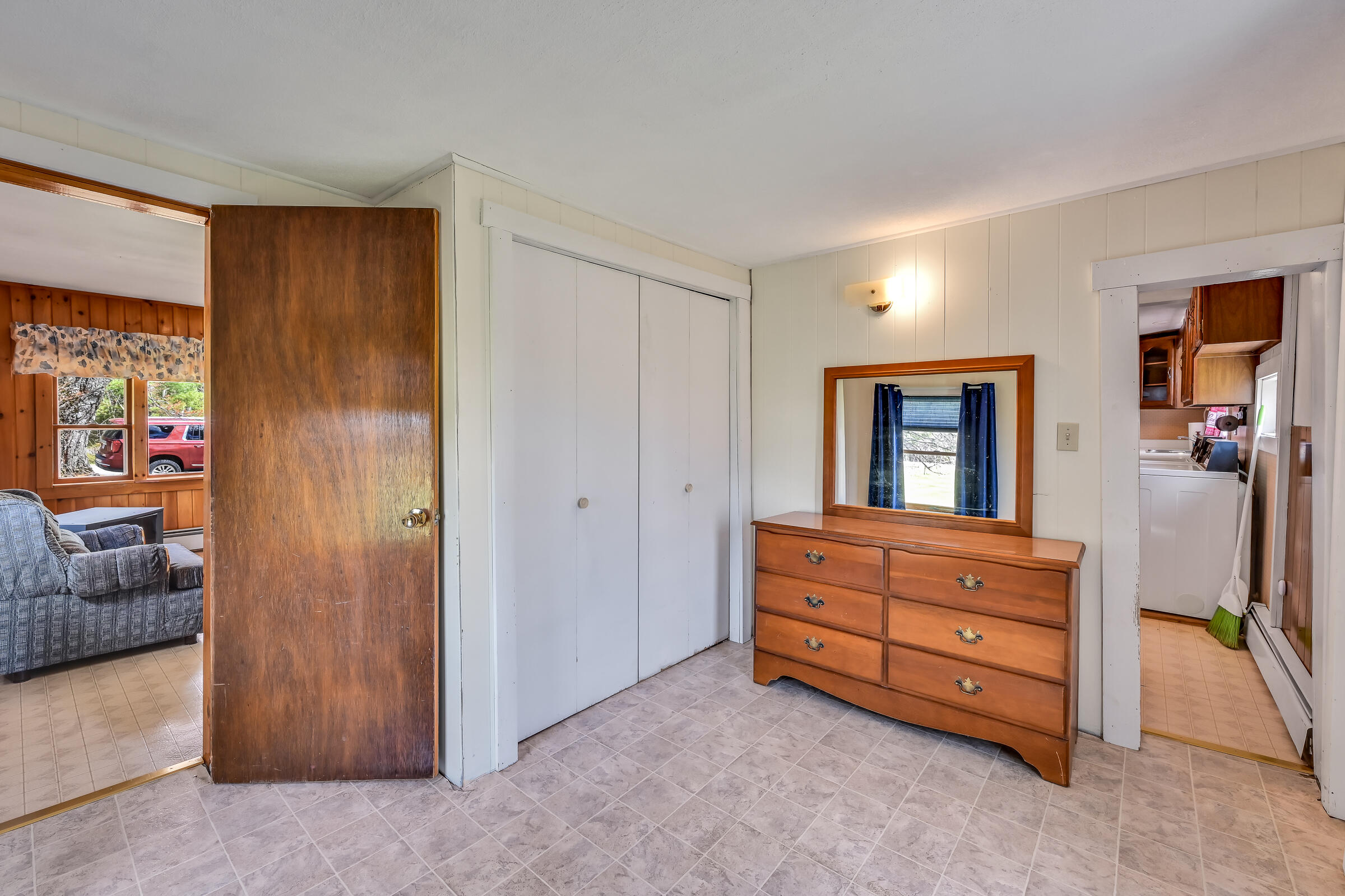 485 Peltoma Avenue