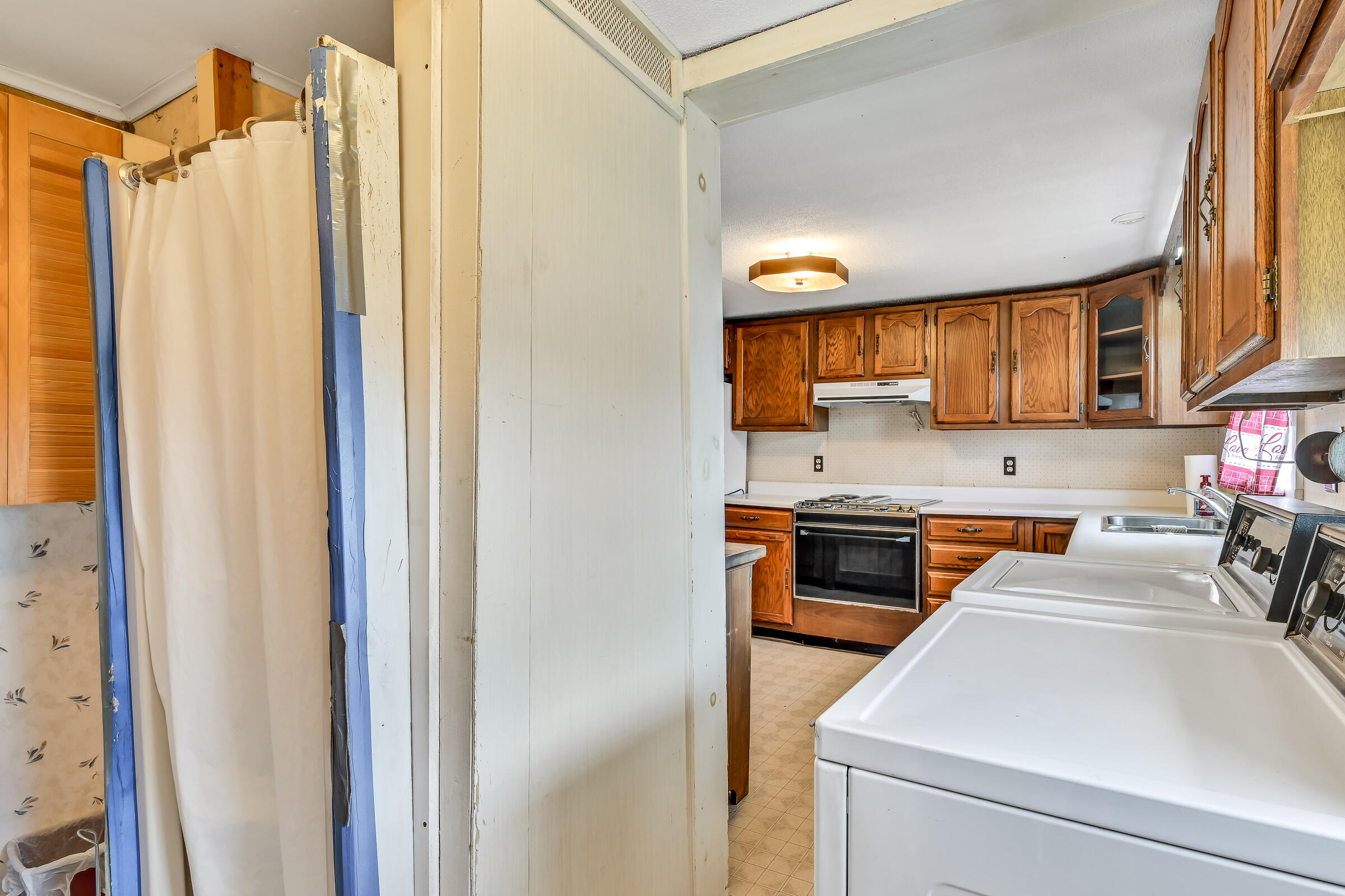 485 Peltoma Avenue