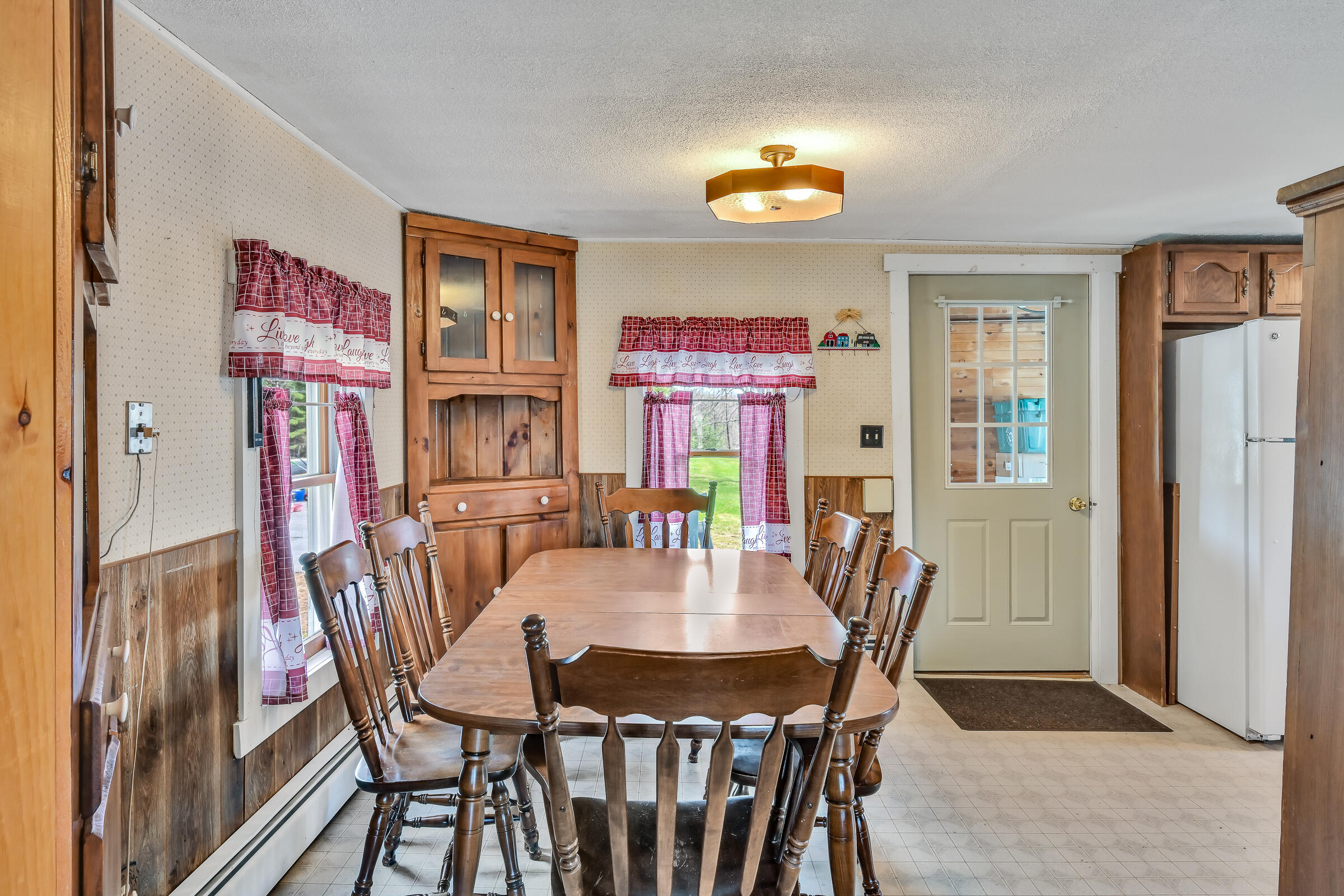 485 Peltoma Avenue
