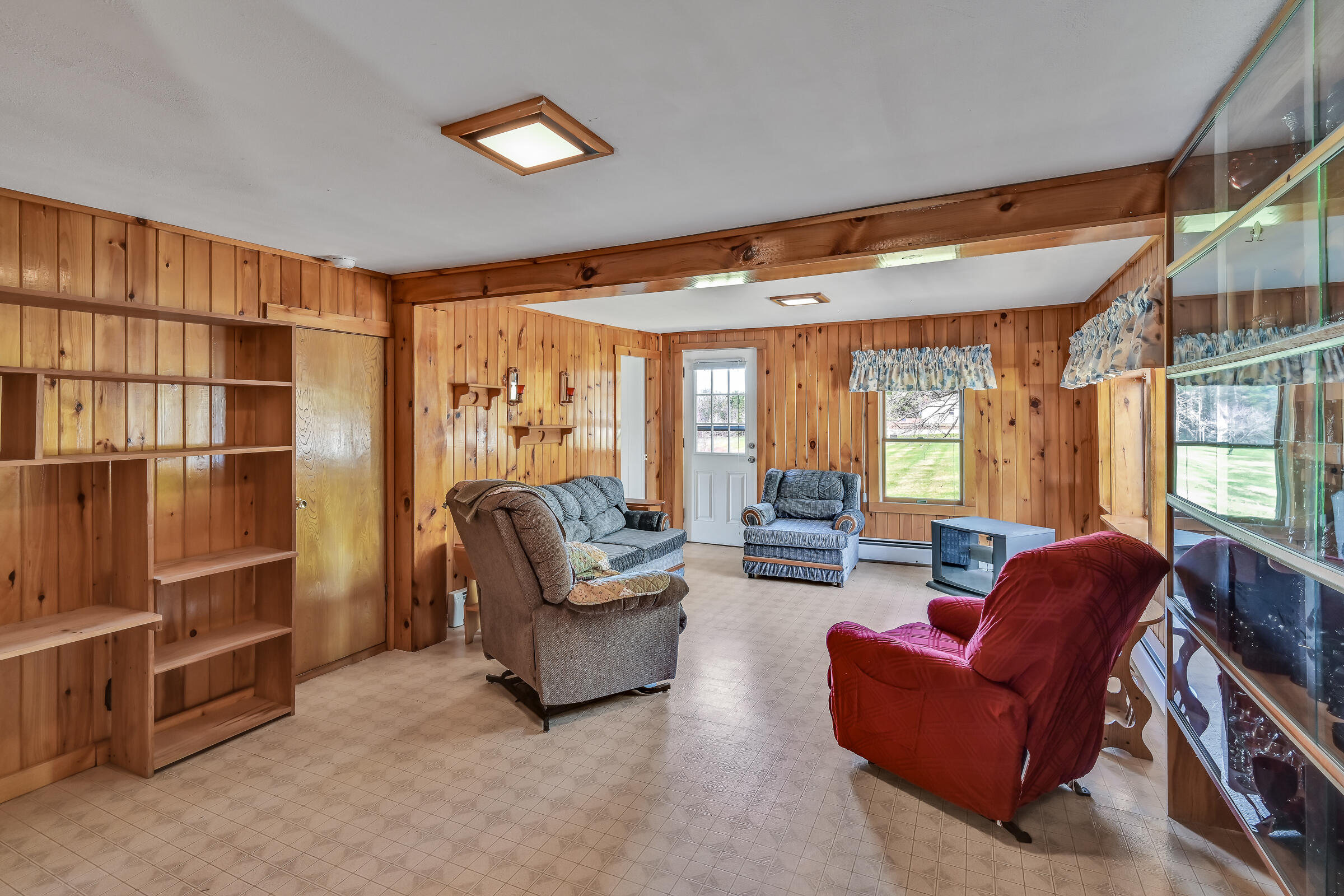 485 Peltoma Avenue