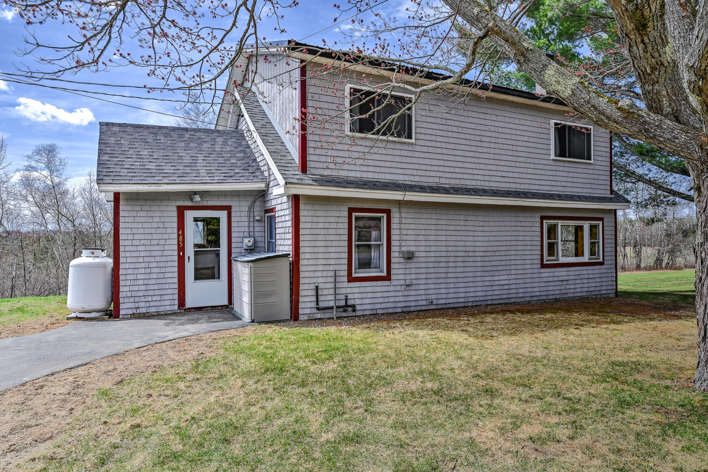 485 Peltoma Avenue