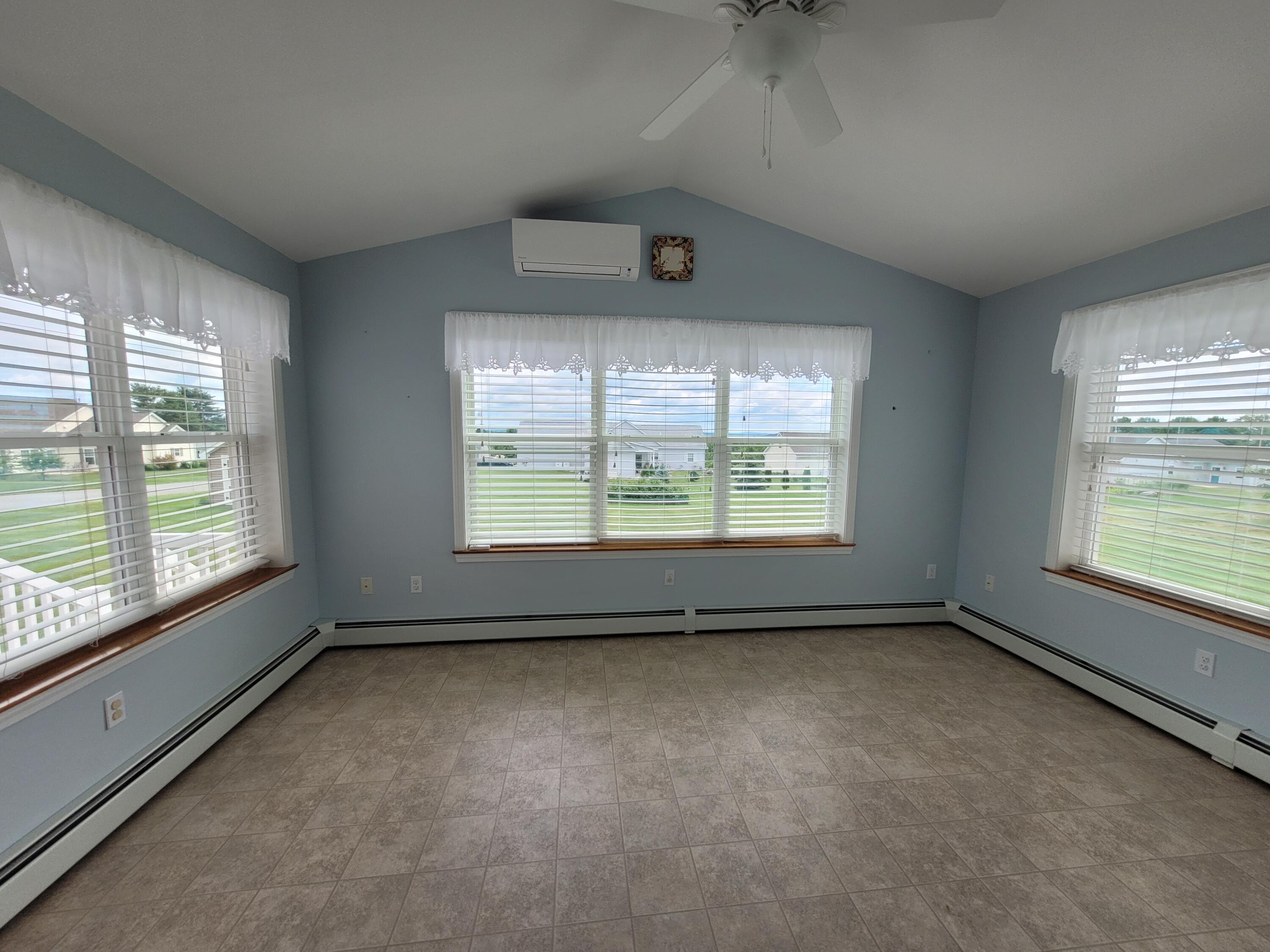 4 Fieldstone Drive