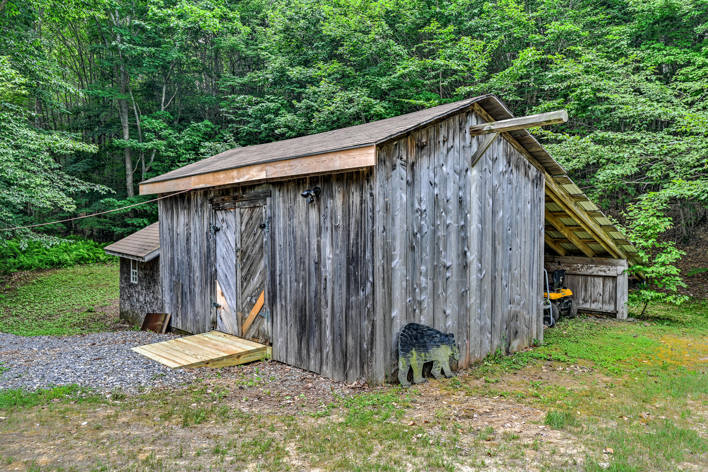 284 Lumber Drive