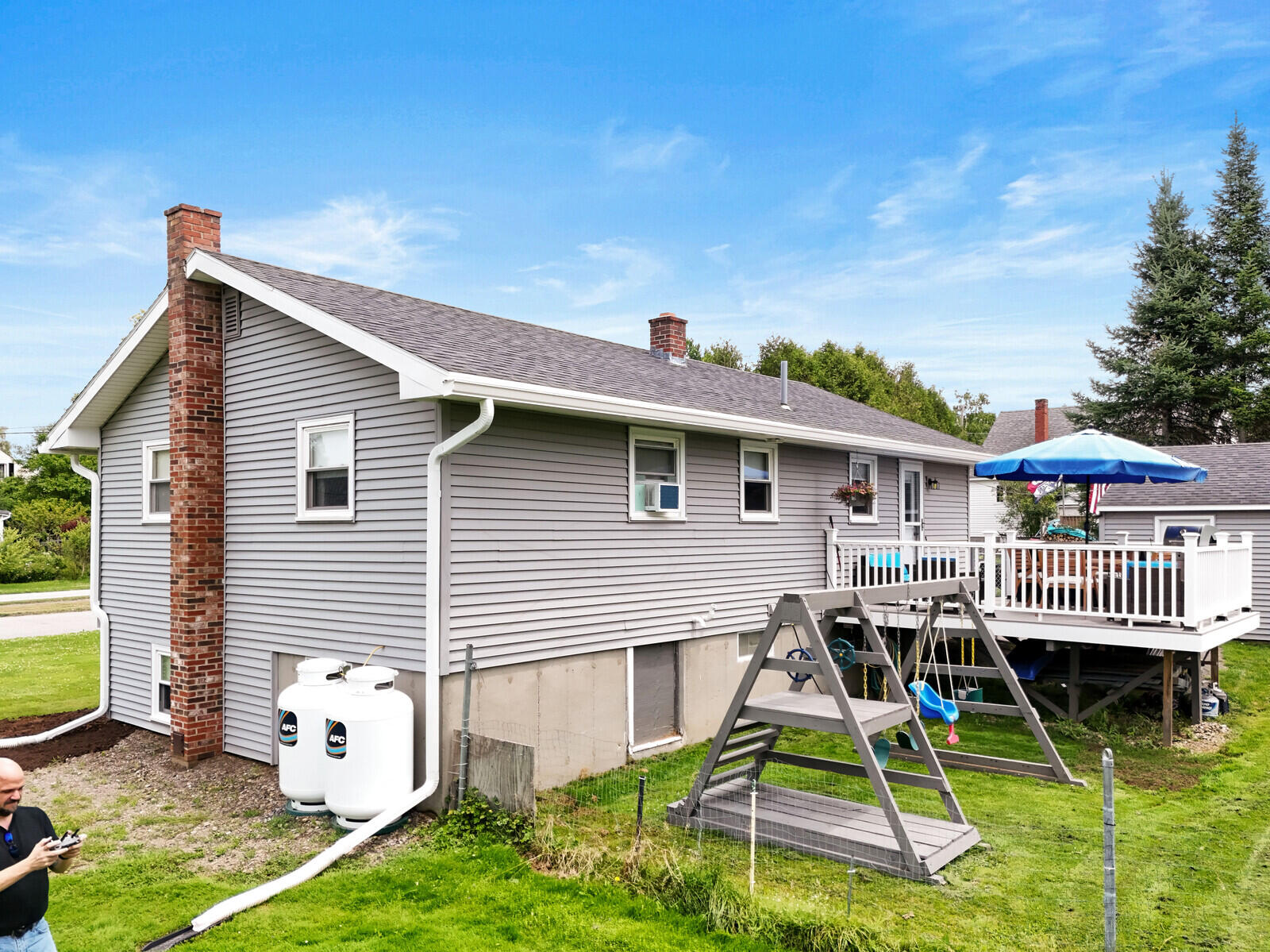 8 New England Road