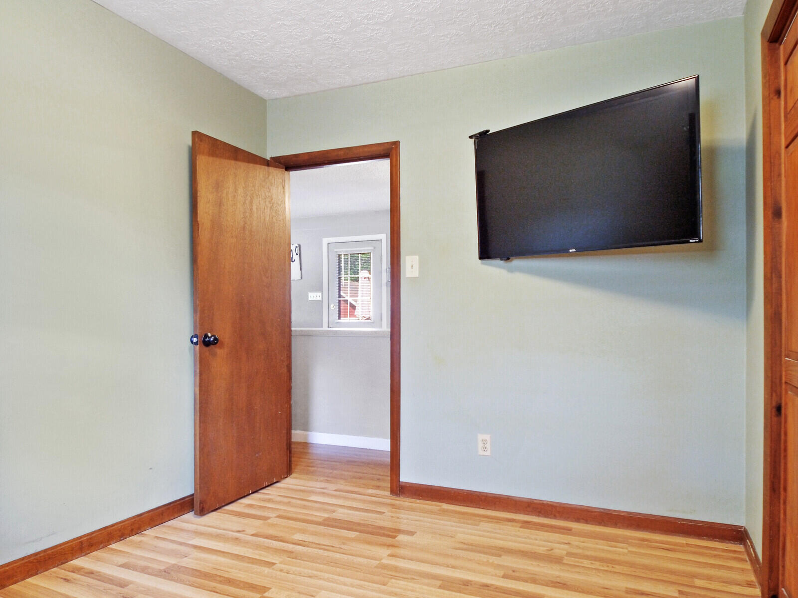 154 Bassett Road