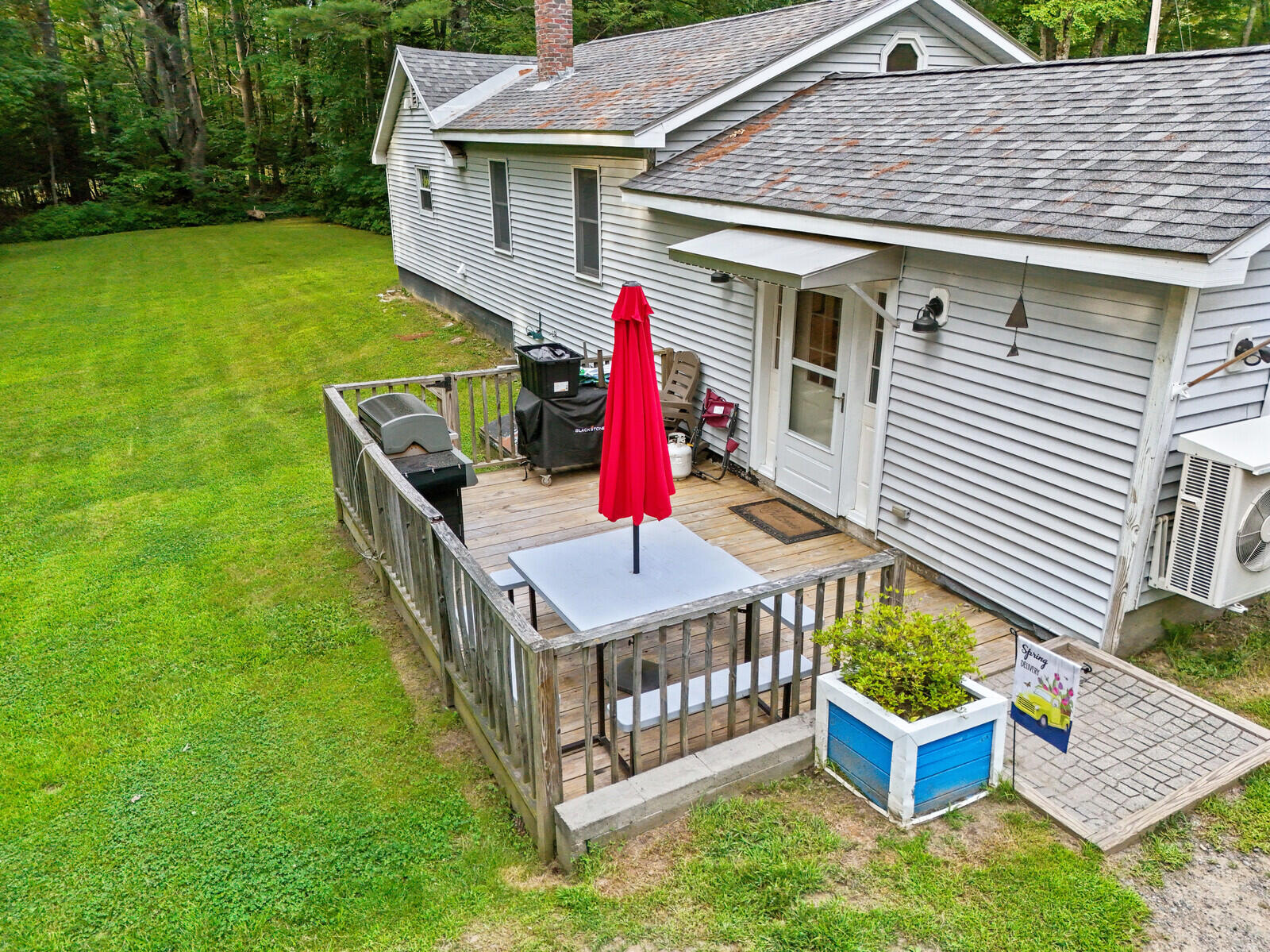 93 Davis Road