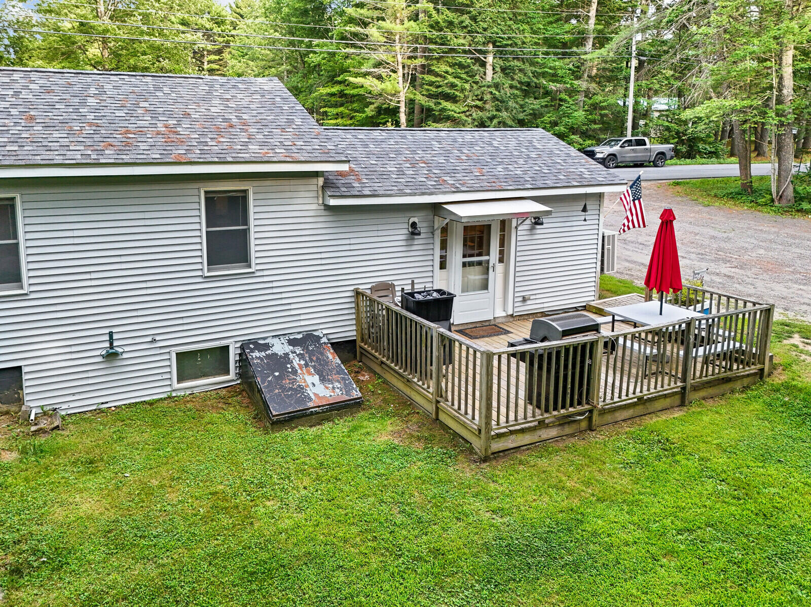 93 Davis Road