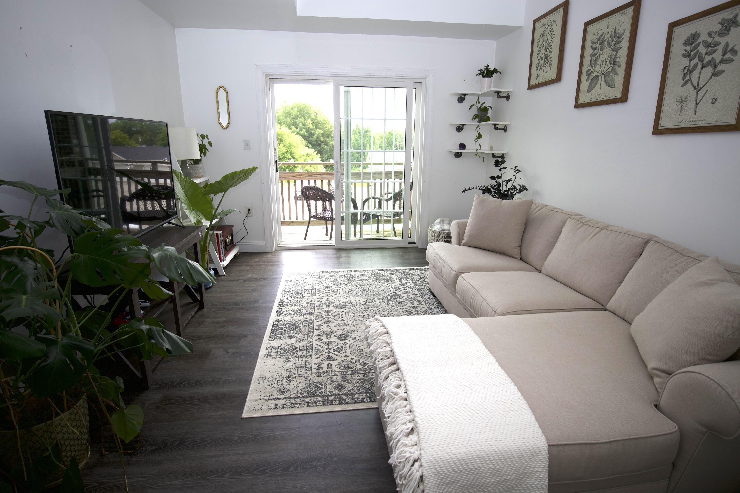 35 Mathews Avenue, 36