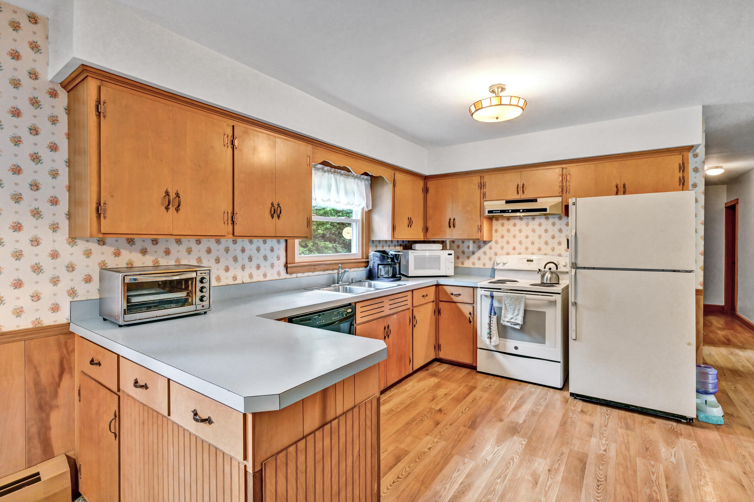 37 Smiley Avenue