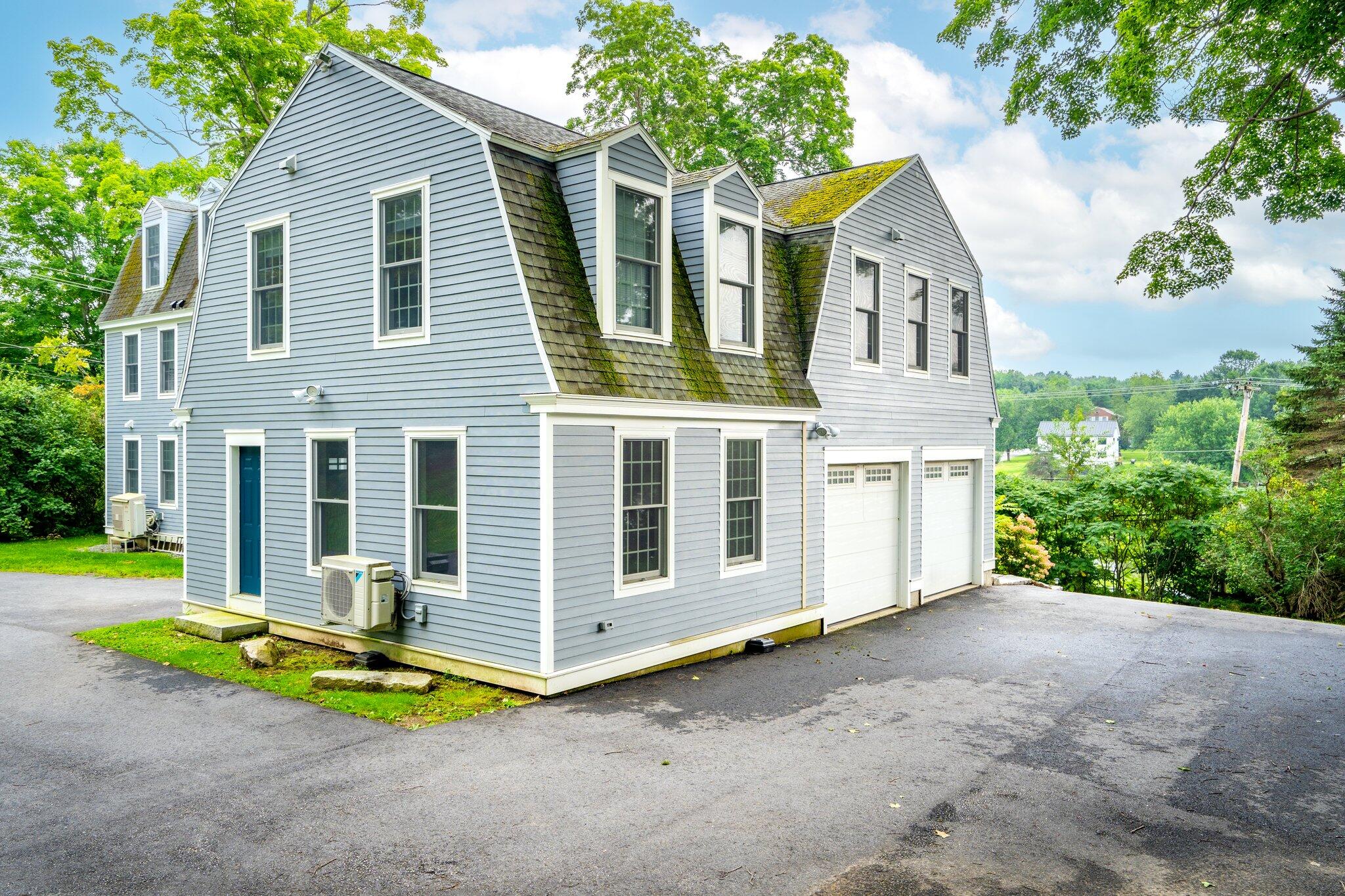 3 Cobbossee Avenue, 1