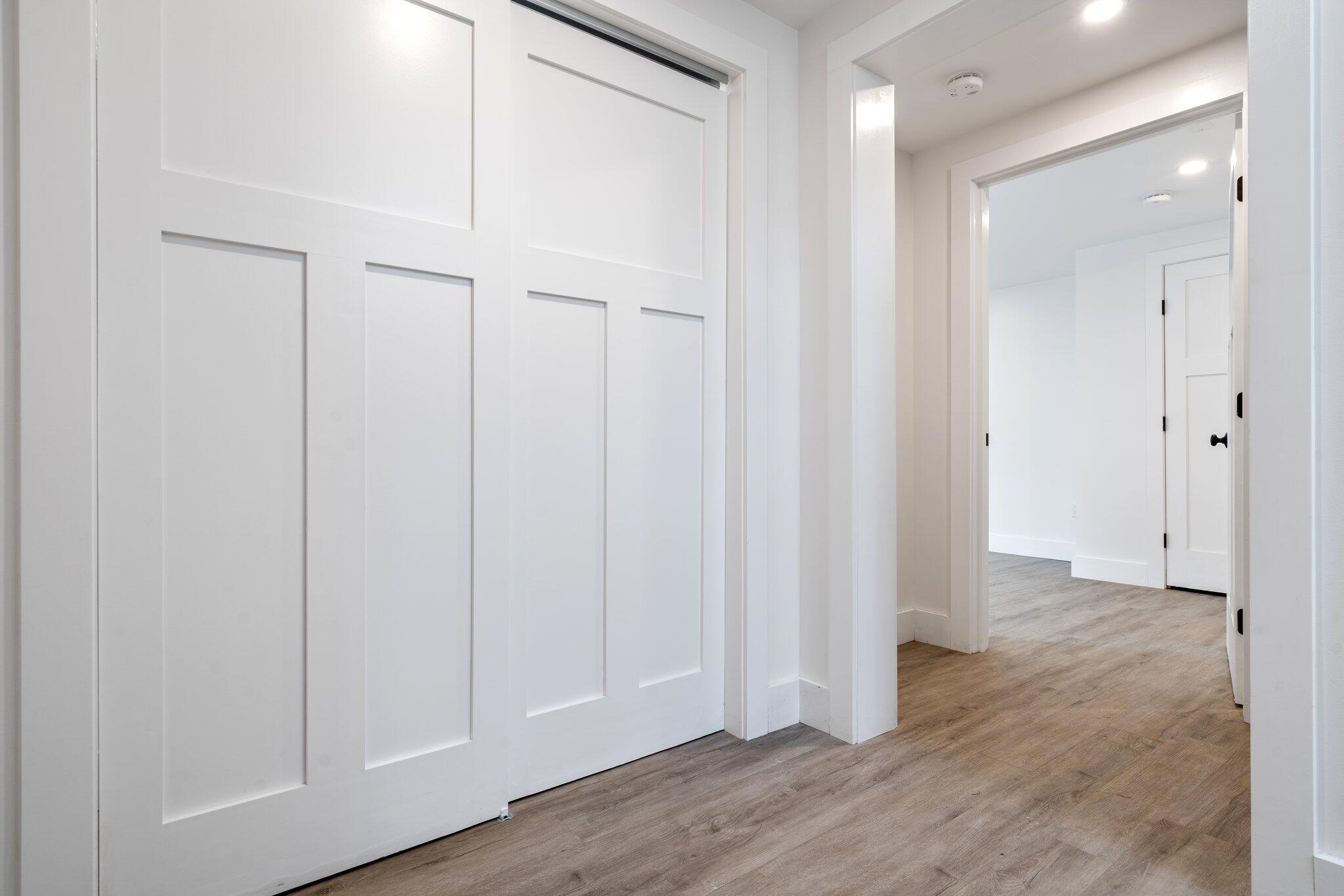 3 Cobbossee Avenue, 1
